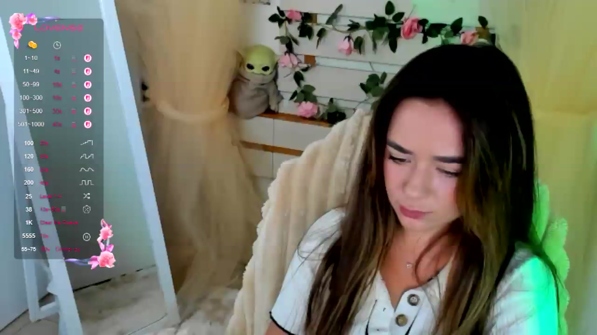Gallery image thumbnail from KiraLove's myfreecams stream on, 08/08/2026, 11:09 image 4 of 20