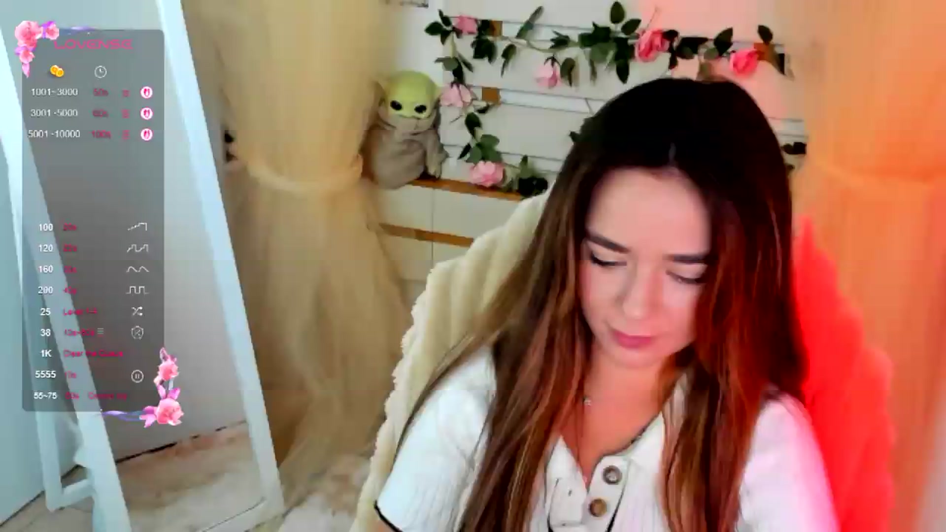 Gallery image thumbnail from KiraLove's myfreecams stream on, 08/08/2026, 11:09 image 16 of 20
