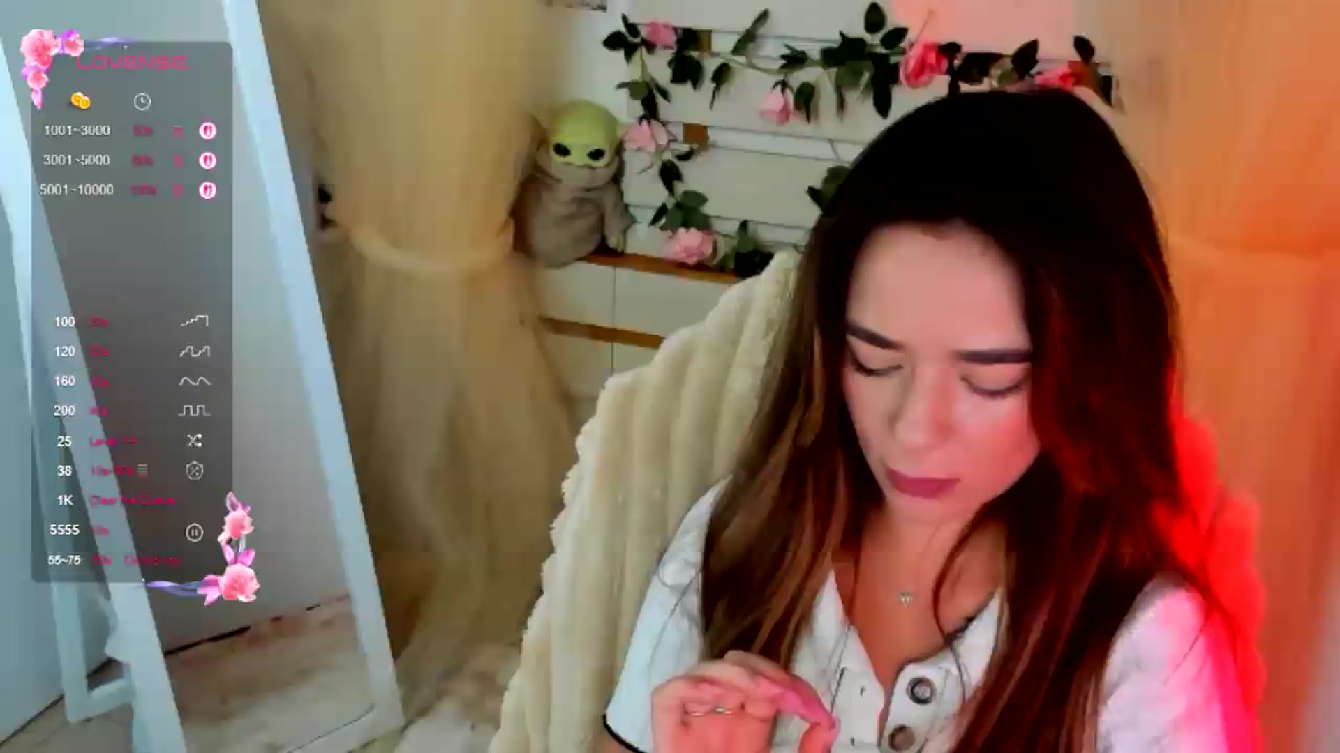 Gallery image thumbnail from KiraLove's myfreecams stream on, 08/08/2026, 11:09 image 6 of 20