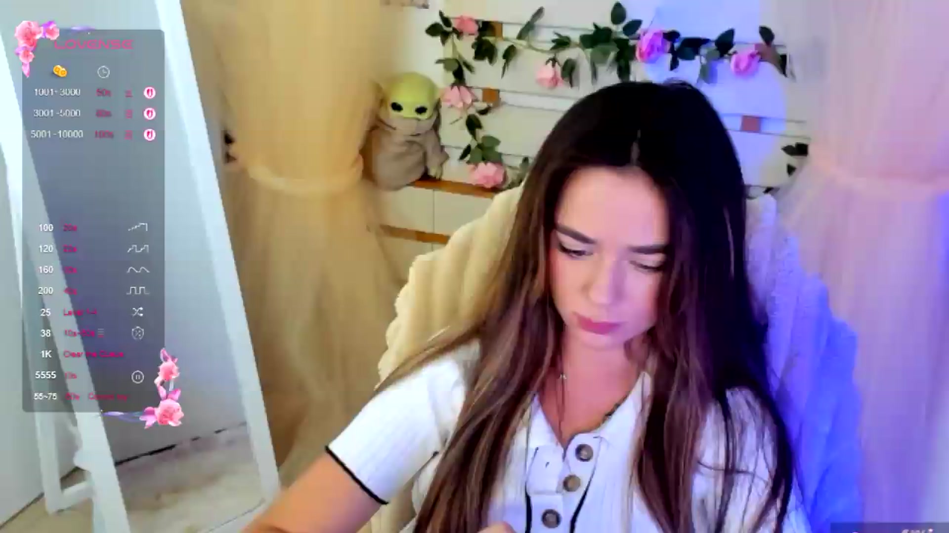Gallery image thumbnail from KiraLove's myfreecams stream on, 08/08/2026, 11:09 image 18 of 20