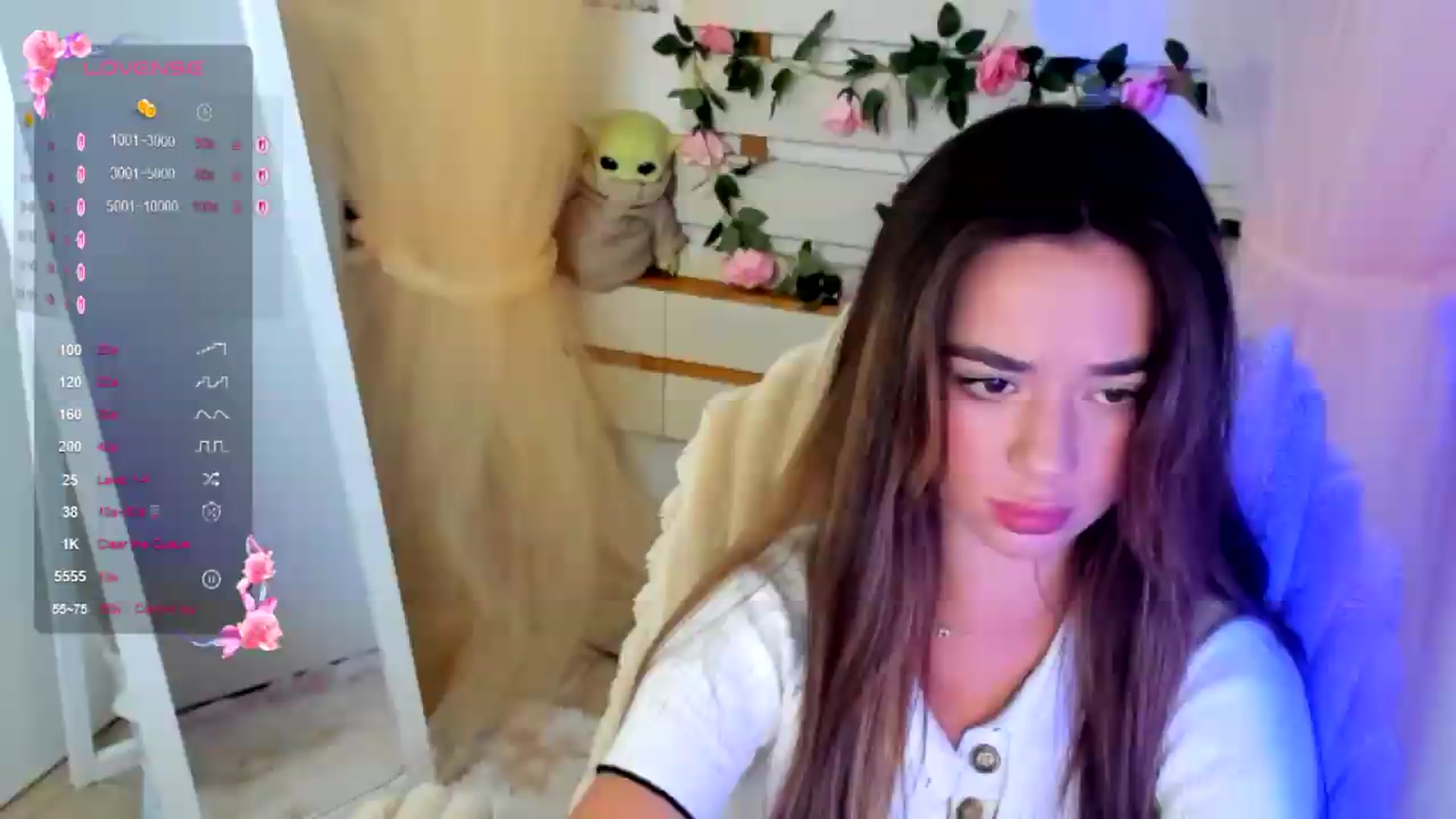 Gallery image thumbnail from KiraLove's myfreecams stream on, 08/08/2026, 11:09 image 13 of 20