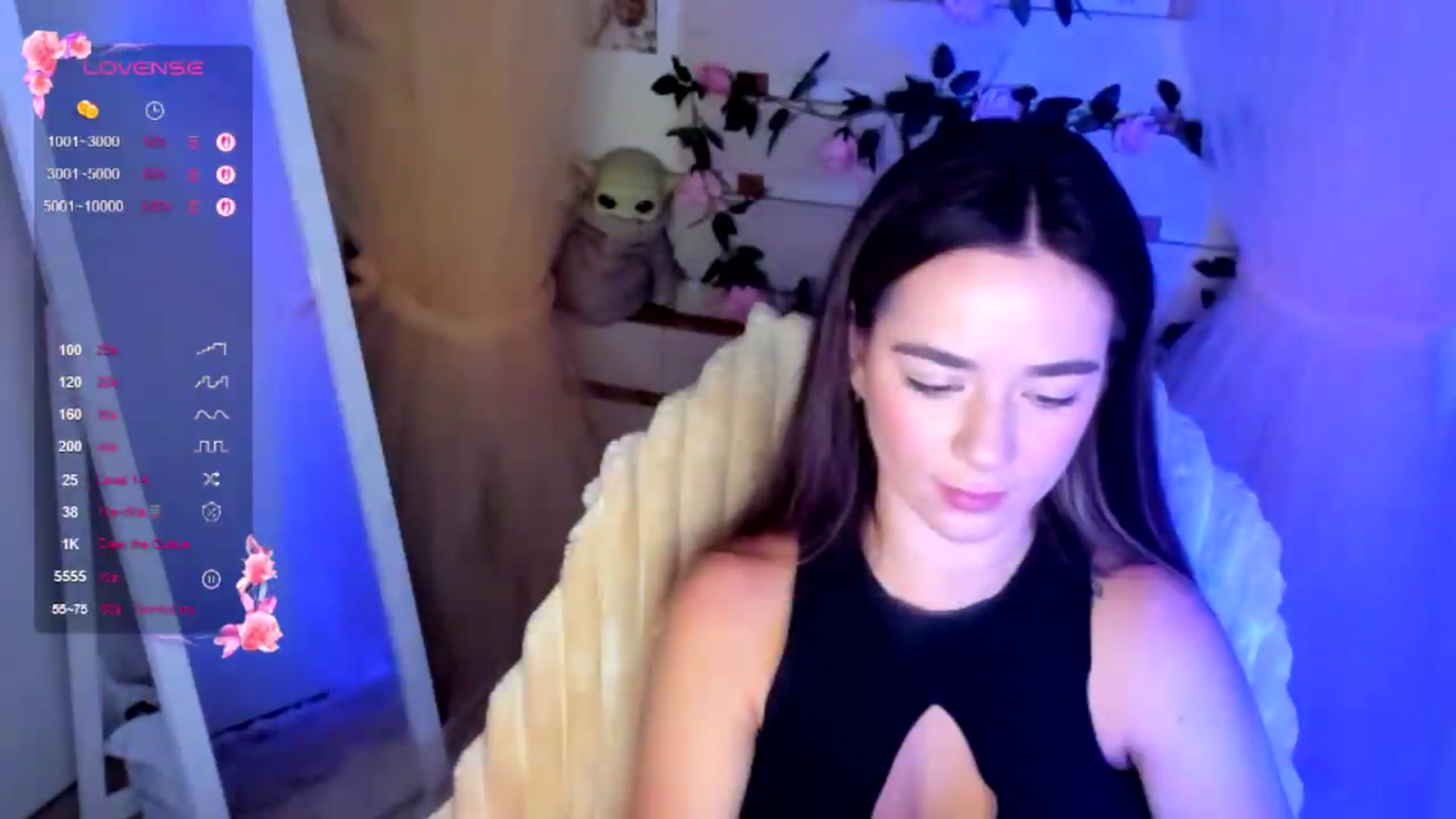Gallery image thumbnail from KiraLove's myfreecams stream on, 08/10/2026, 11:15 image 16 of 20