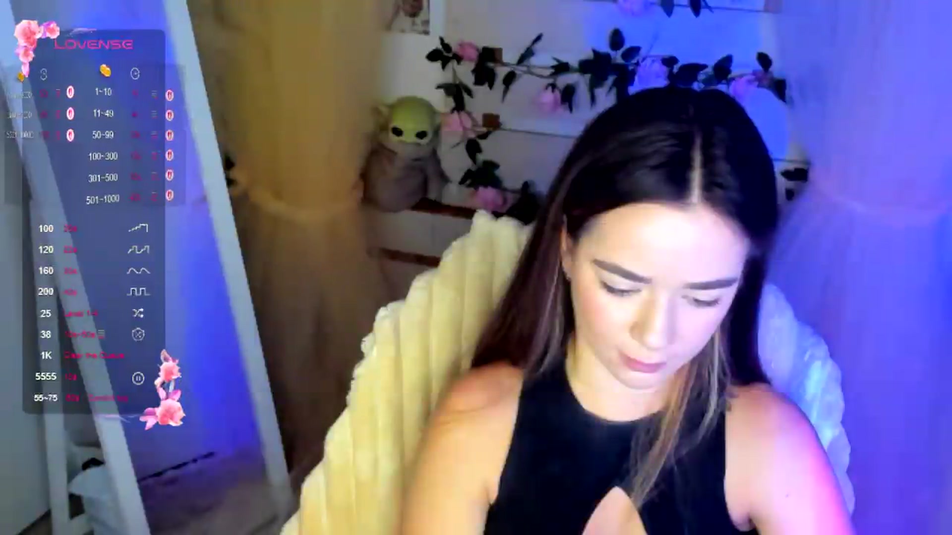 Gallery image thumbnail from KiraLove's myfreecams stream on, 08/10/2026, 11:15 image 12 of 20