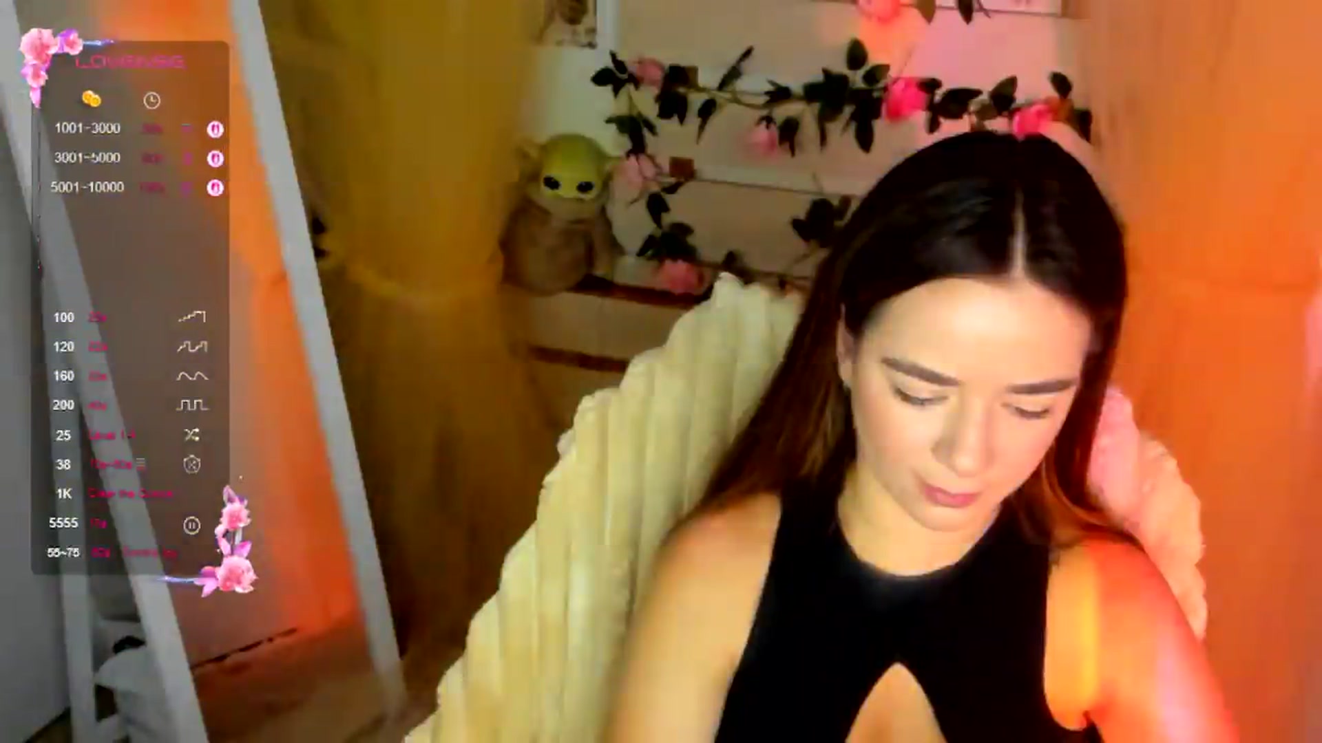 Gallery image thumbnail from KiraLove's myfreecams stream on, 08/10/2026, 11:15 image 17 of 20