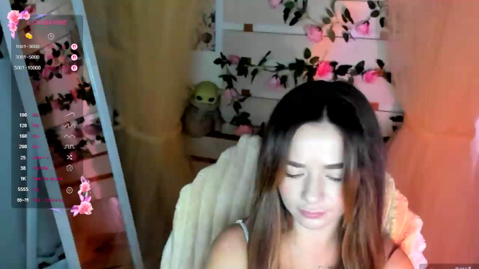 Gallery image thumbnail from KiraLove's myfreecams stream on, 08/11/2026, 09:39 image 10 of 20