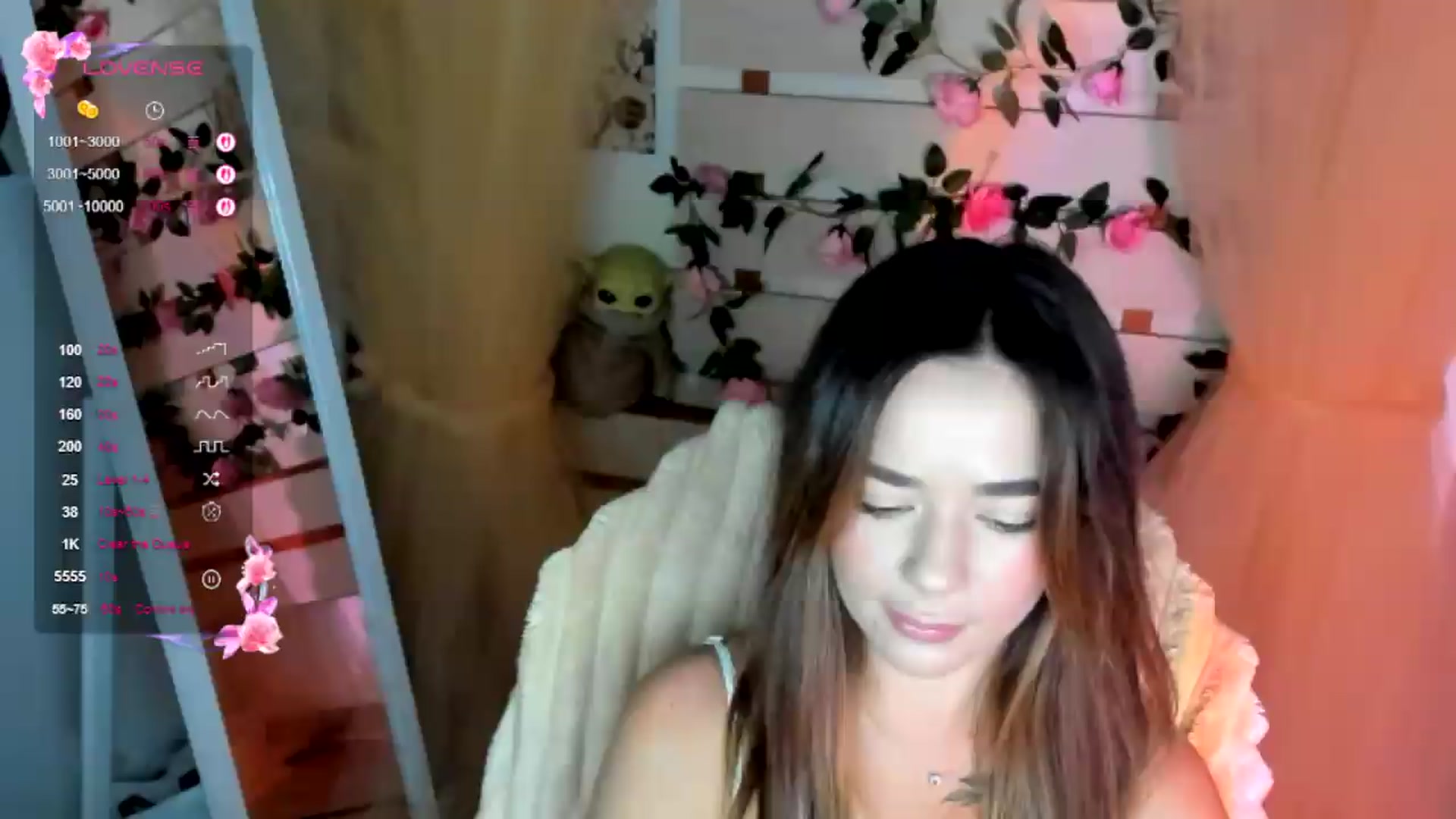 Gallery image thumbnail from KiraLove's myfreecams stream on, 08/11/2026, 09:39 image 12 of 20