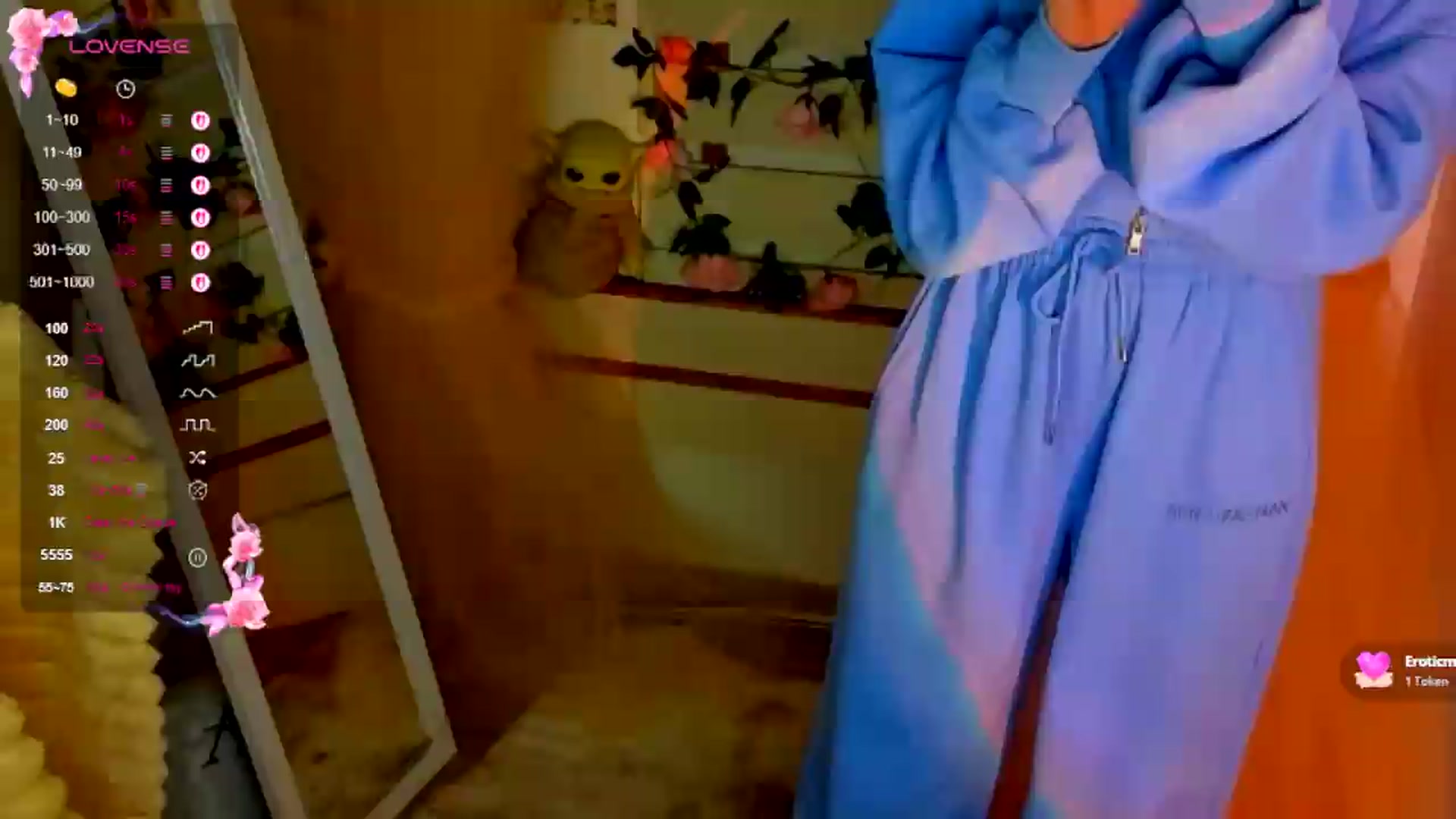 Gallery image thumbnail from KiraLove's myfreecams stream on, 09/06/2026, 10:49 image 1 of 20