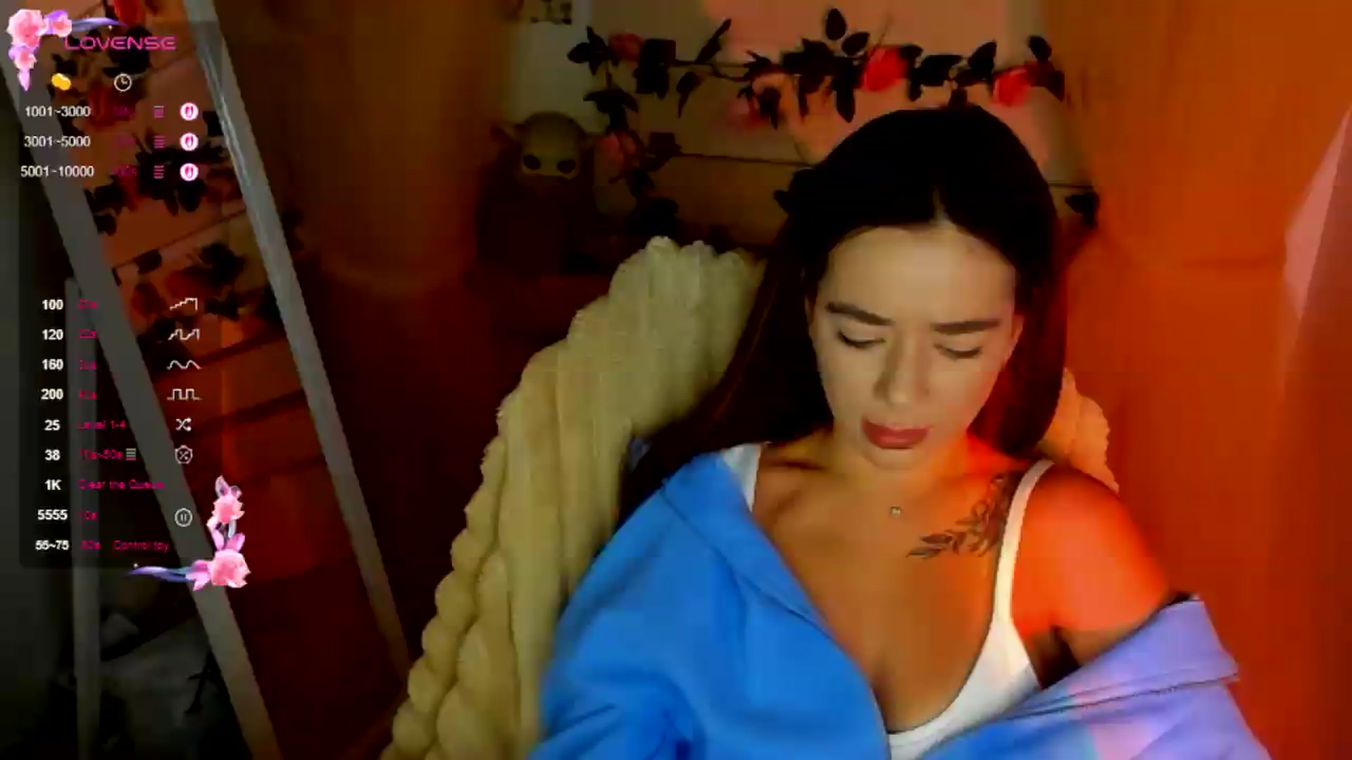 Gallery image thumbnail from KiraLove's myfreecams stream on, 09/06/2026, 10:49 image 12 of 20