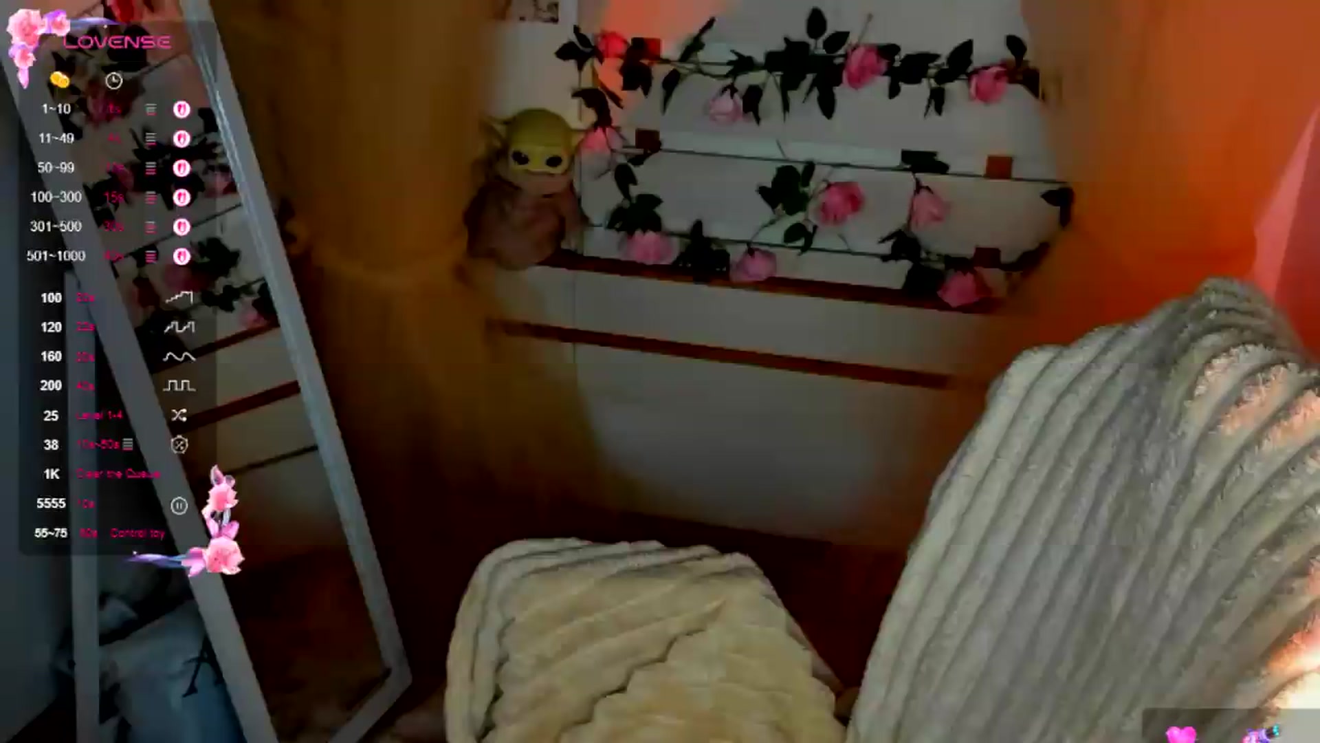 Gallery image thumbnail from KiraLove's myfreecams stream on, 09/06/2026, 11:41 image 6 of 20