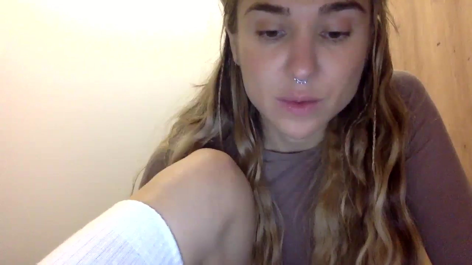 Gallery image thumbnail from KiraLovensee's myfreecams stream on, 11/02/2023, 08:23 image 11 of 20