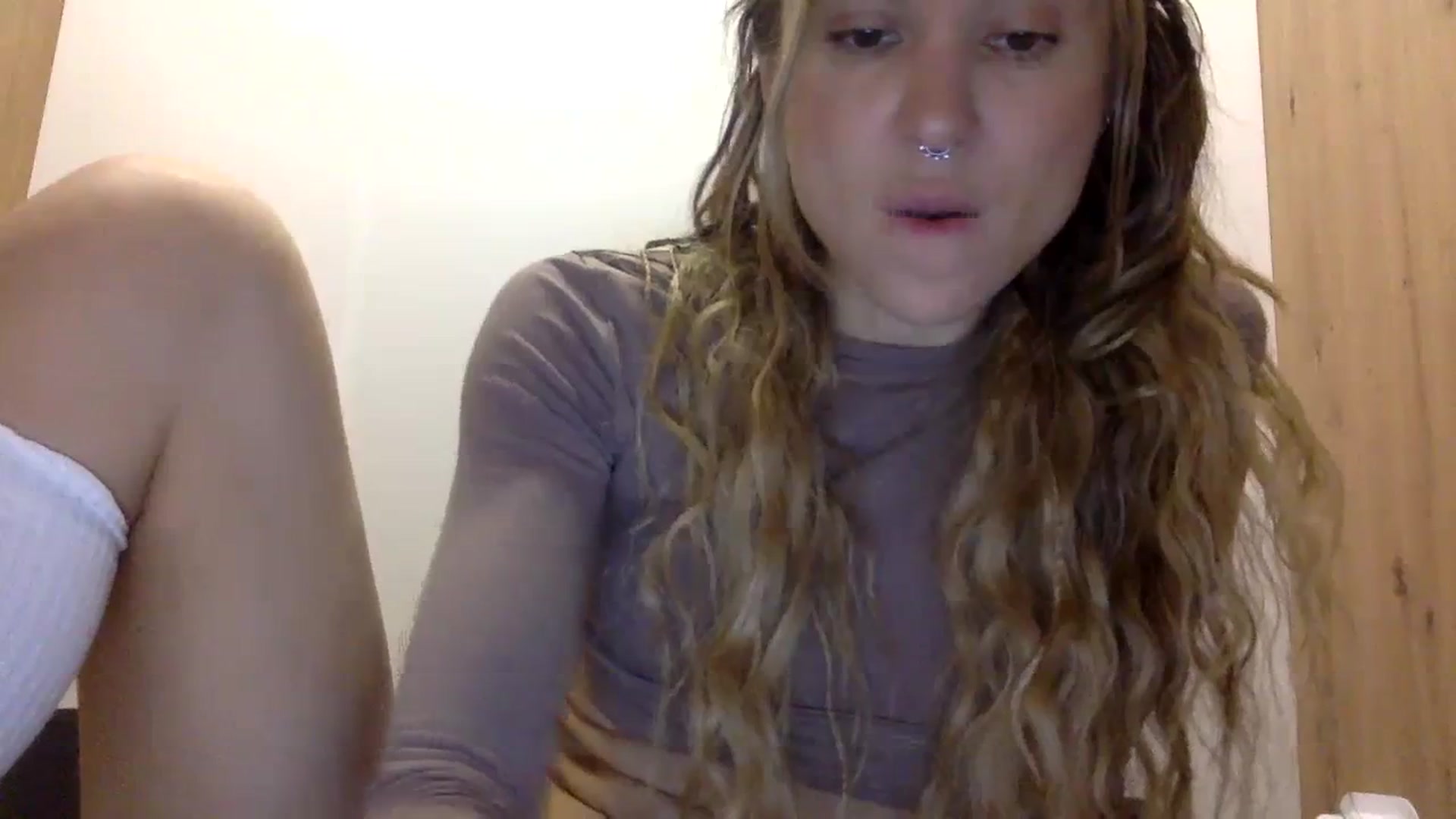 Gallery image thumbnail from KiraLovensee's myfreecams stream on, 11/02/2023, 08:23 image 5 of 20