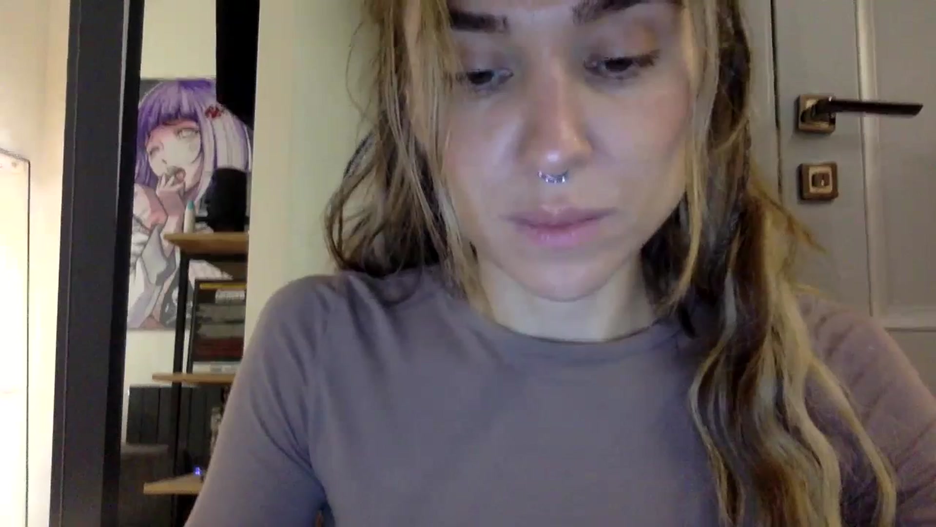 Gallery image thumbnail from KiraLovensee's myfreecams stream on, 11/02/2023, 10:02 image 4 of 20