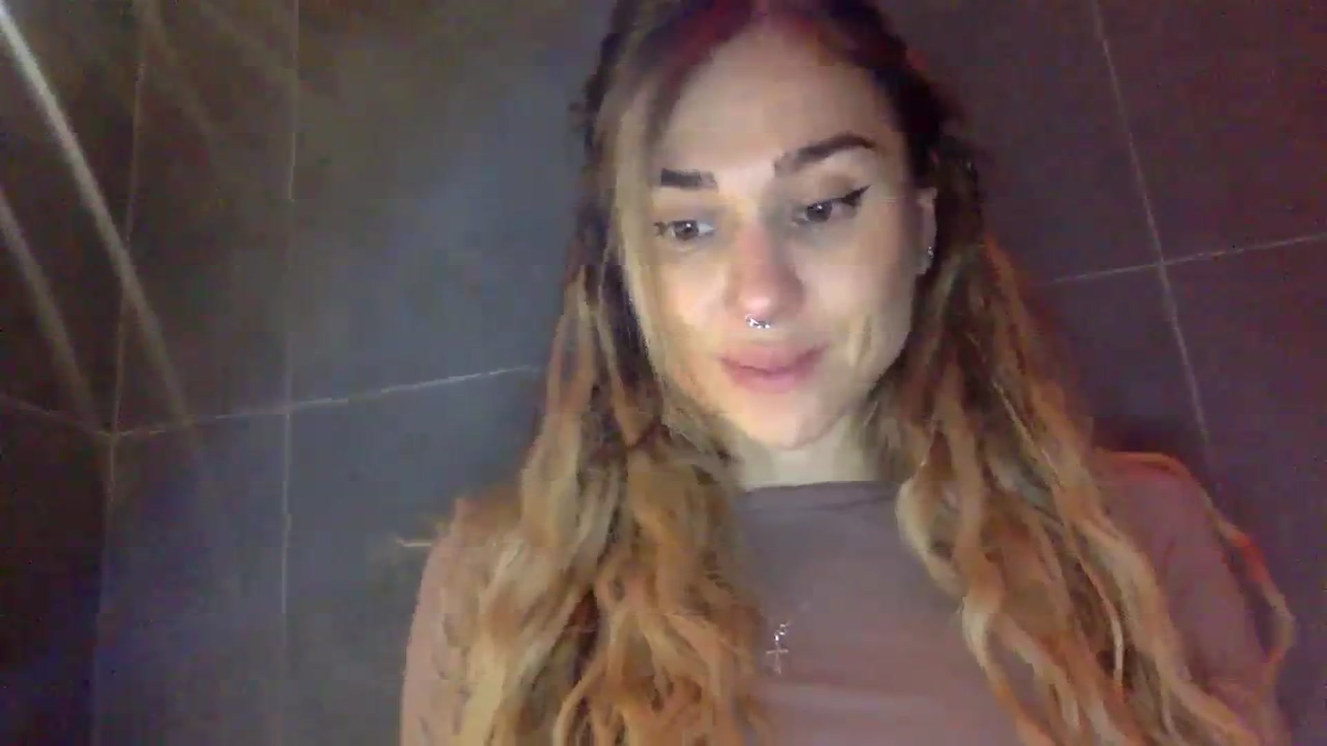 Gallery image thumbnail from KiraLovensee's myfreecams stream on, 11/03/2023, 08:00 image 7 of 20