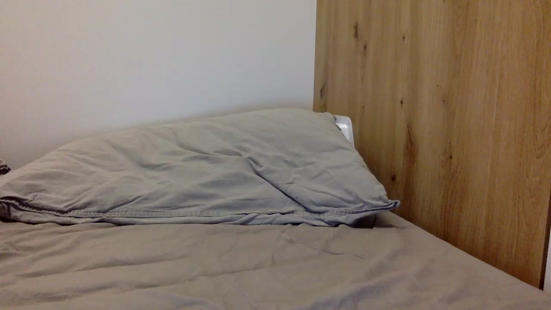 Gallery image thumbnail from KiraLovensee's myfreecams stream on, 11/03/2023, 10:01 image 20 of 20