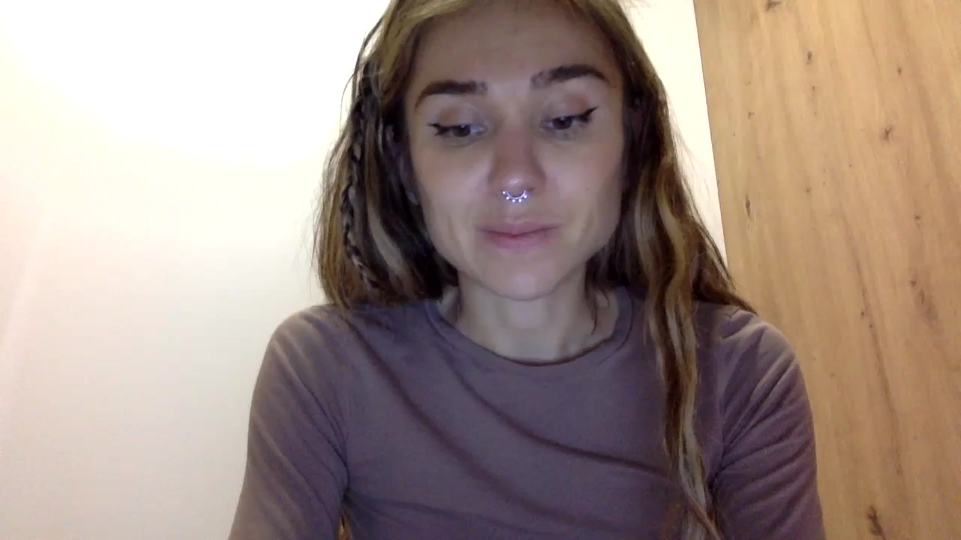 Gallery image thumbnail from KiraLovensee's myfreecams stream on, 11/03/2023, 13:57 image 6 of 20