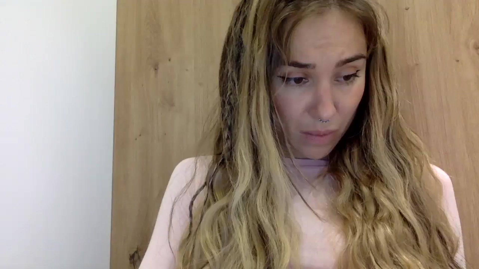 Gallery image thumbnail from KiraLovensee's myfreecams stream on, 11/05/2023, 09:00 image 16 of 20
