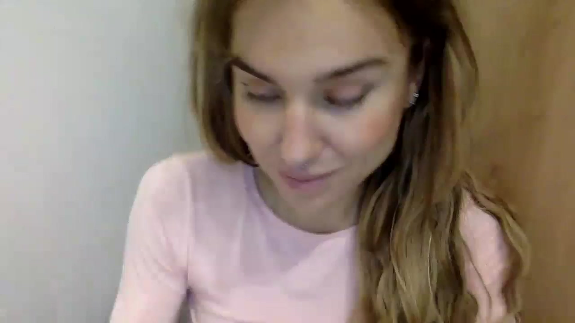 Gallery image thumbnail from KiraLovensee's myfreecams stream on, 11/05/2023, 09:00 image 11 of 20