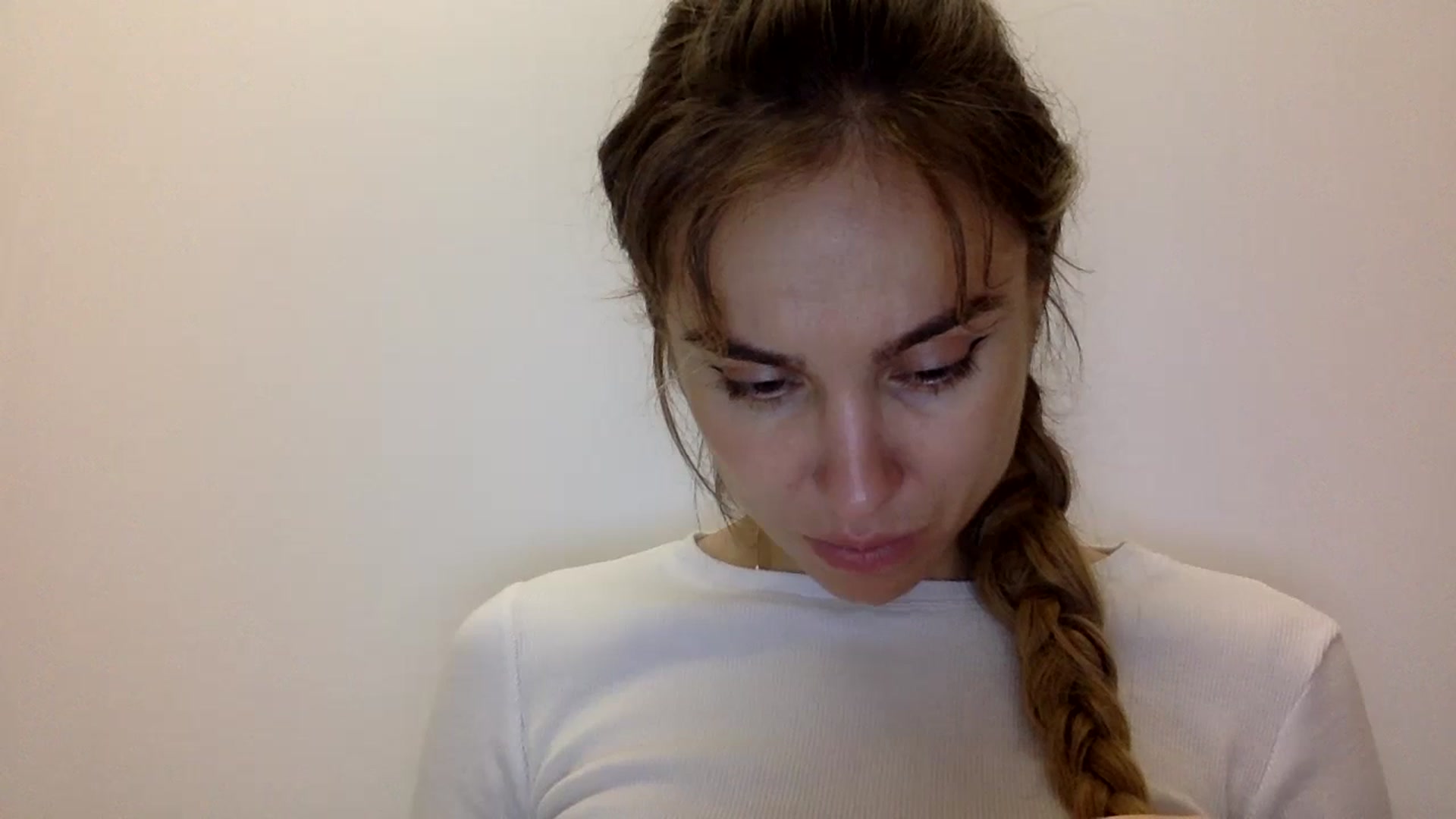 Gallery image thumbnail from KiraLovensee's myfreecams stream on, 11/06/2023, 11:12 image 8 of 20
