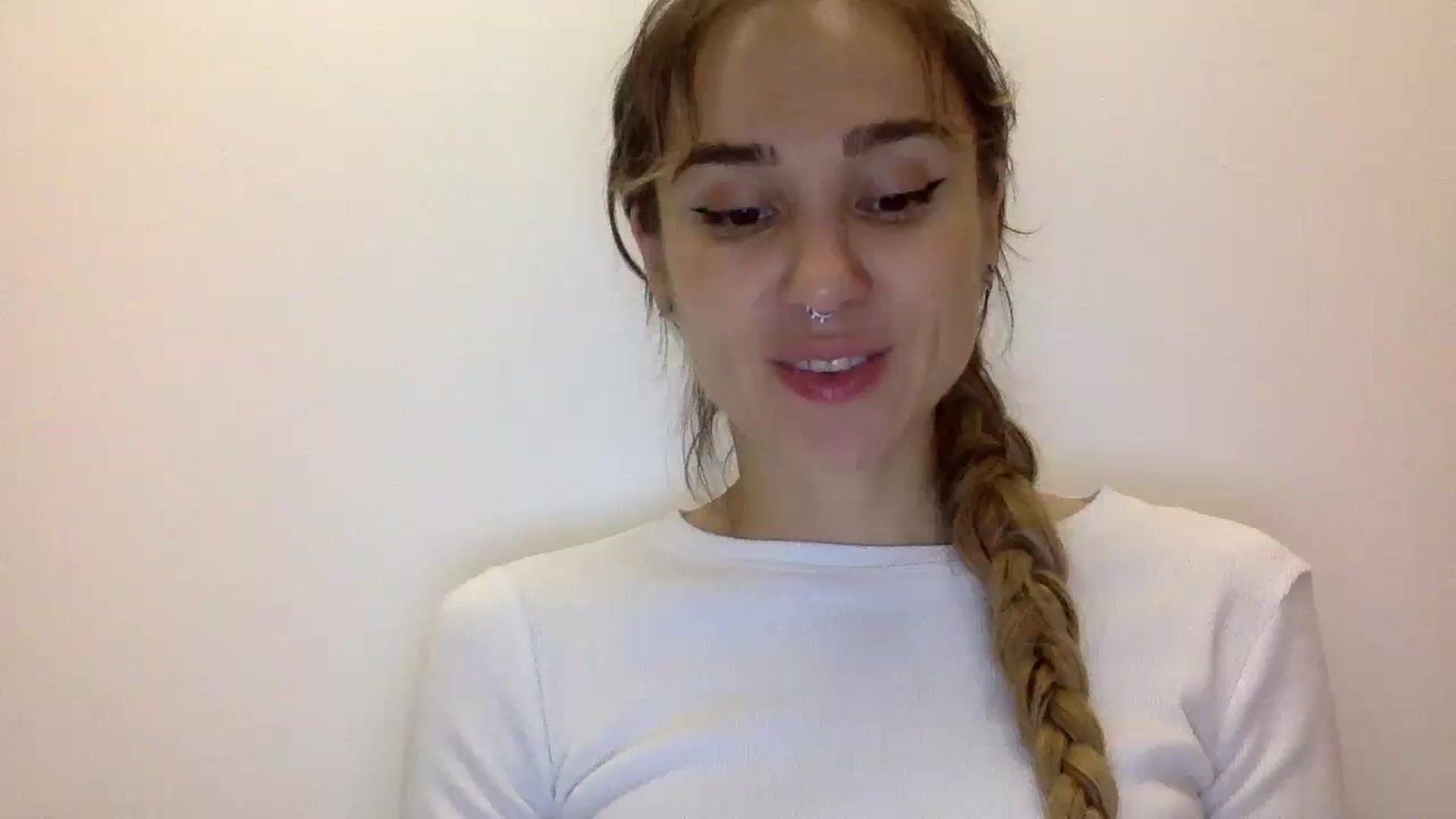 Gallery image thumbnail from KiraLovensee's myfreecams stream on, 11/06/2023, 11:12 image 5 of 20