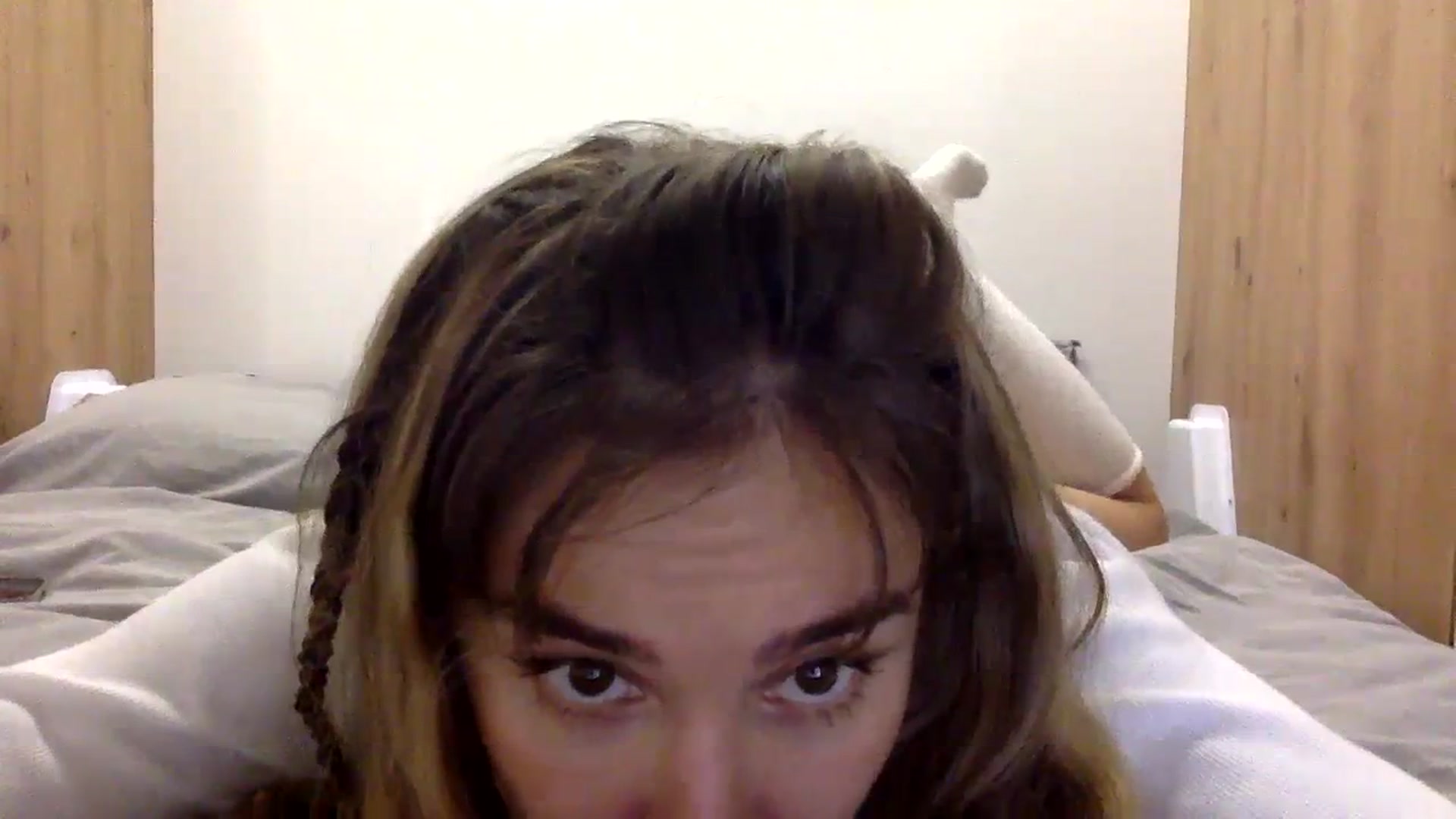 Gallery image thumbnail from KiraLovensee's myfreecams stream on, 11/06/2023, 12:55 image 2 of 20