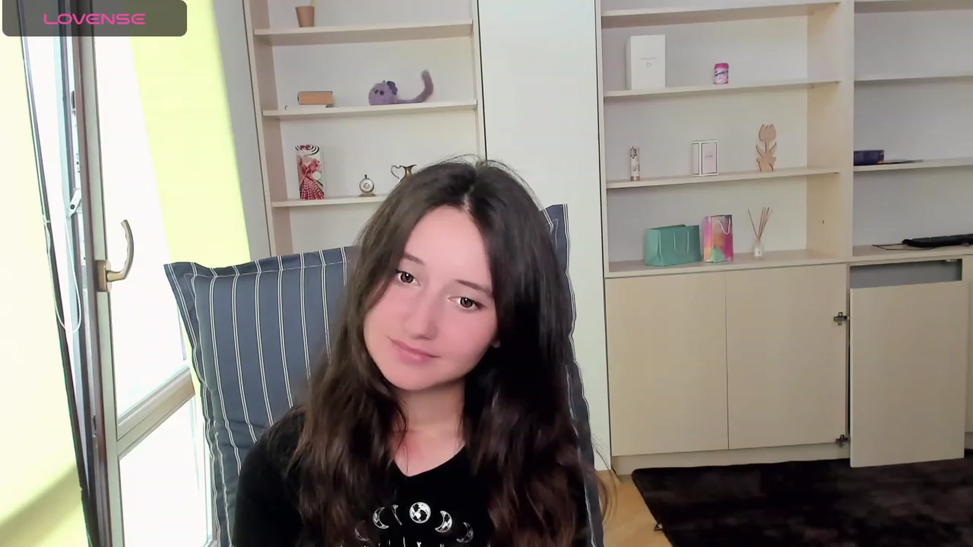 Gallery image thumbnail from KiraSupreme's myfreecams stream on, 09/17/2023, 13:32 image 15 of 20