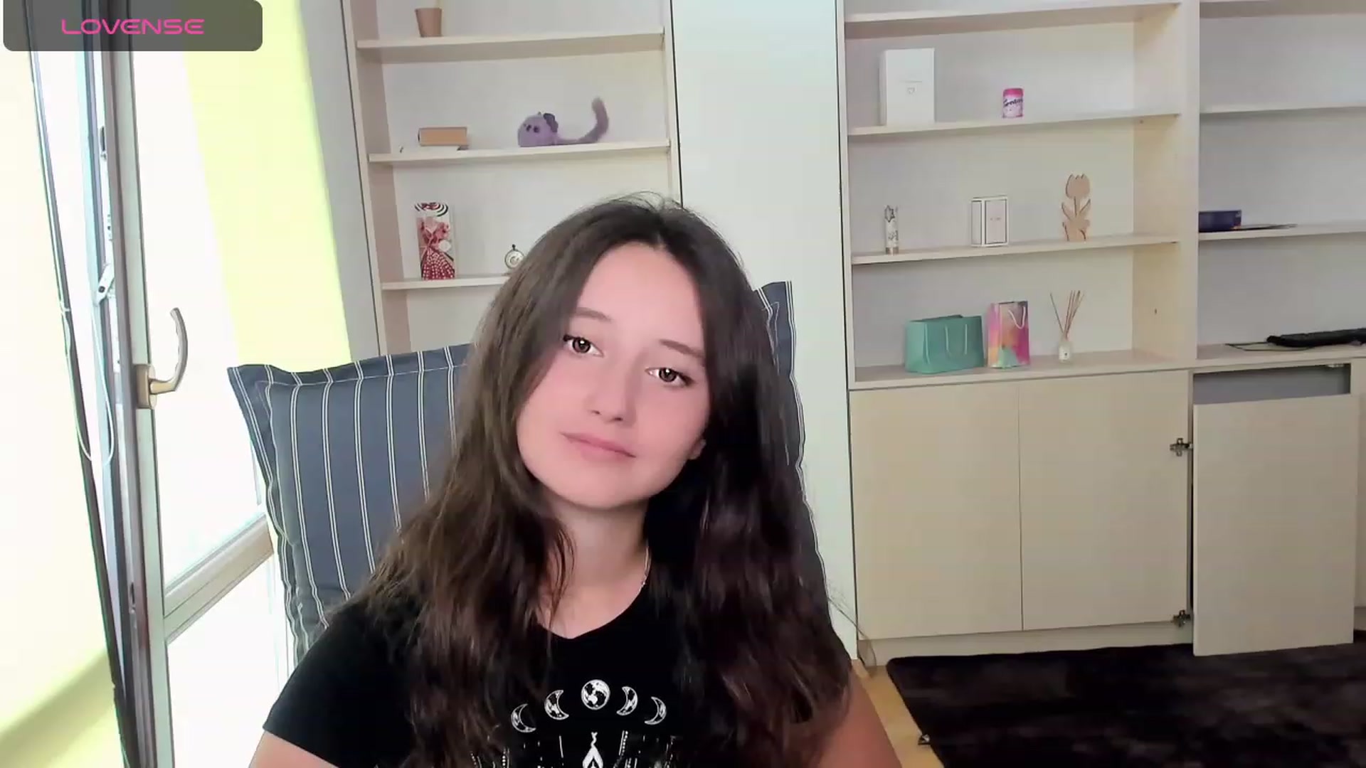 Gallery image thumbnail from KiraSupreme's myfreecams stream on, 09/17/2023, 13:32 image 7 of 20