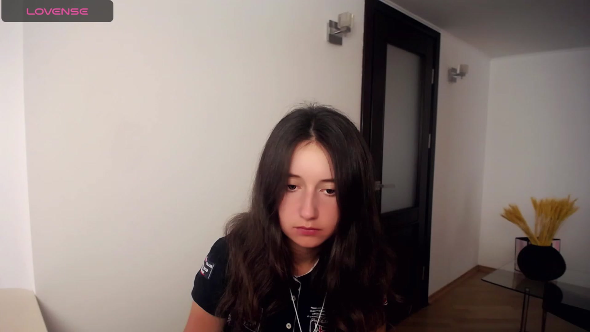 Gallery image thumbnail from KiraSupreme's myfreecams stream on, 09/18/2023, 13:52 image 6 of 20