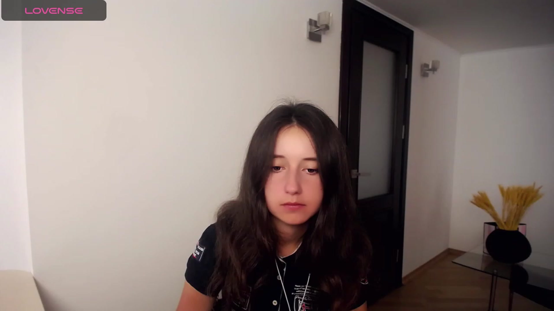 Gallery image thumbnail from KiraSupreme's myfreecams stream on, 09/18/2023, 13:52 image 7 of 20