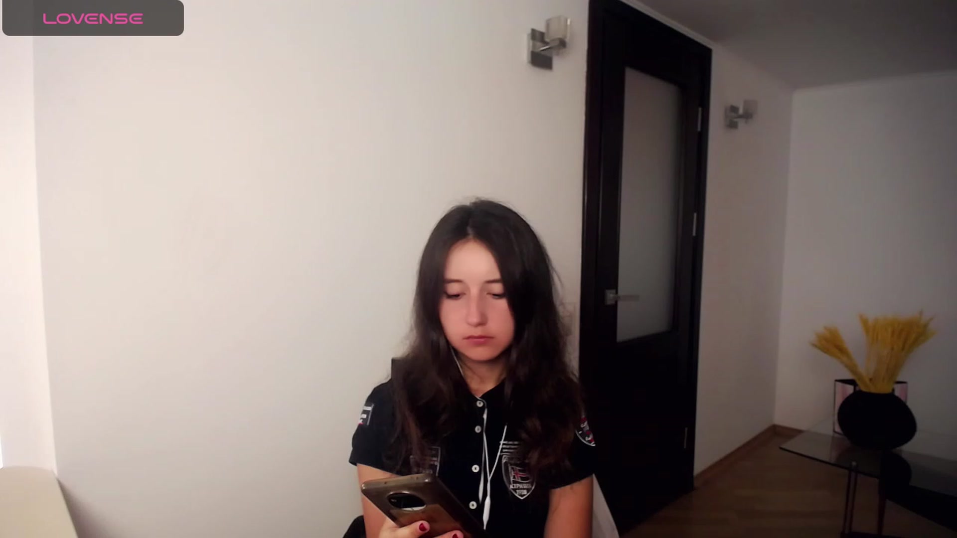 Gallery image thumbnail from KiraSupreme's myfreecams stream on, 09/18/2023, 15:01 image 19 of 20
