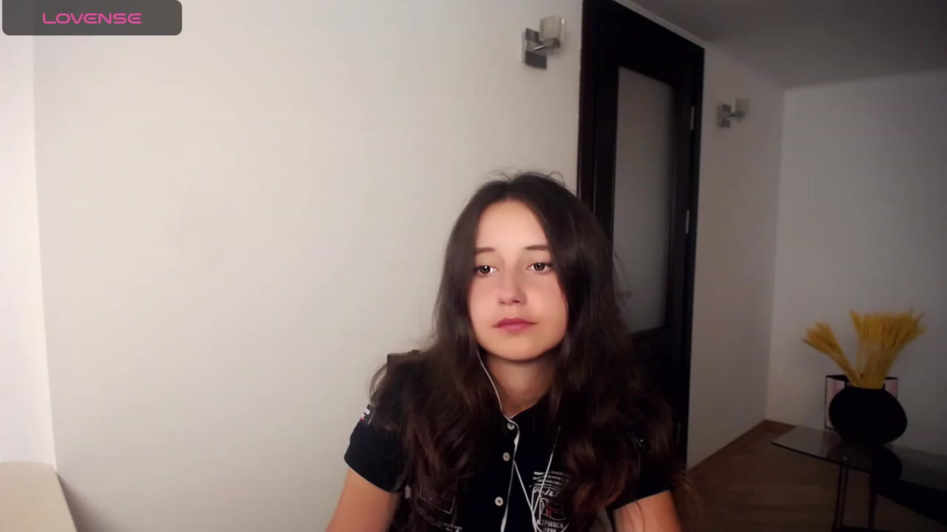 Gallery image thumbnail from KiraSupreme's myfreecams stream on, 09/18/2023, 15:01 image 14 of 20