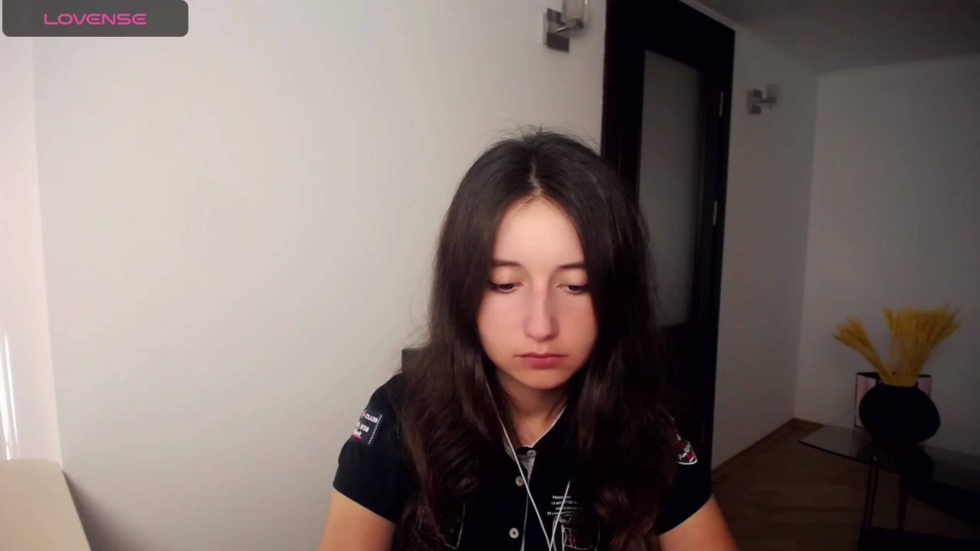 Gallery image thumbnail from KiraSupreme's myfreecams stream on, 09/18/2023, 15:34 image 8 of 20