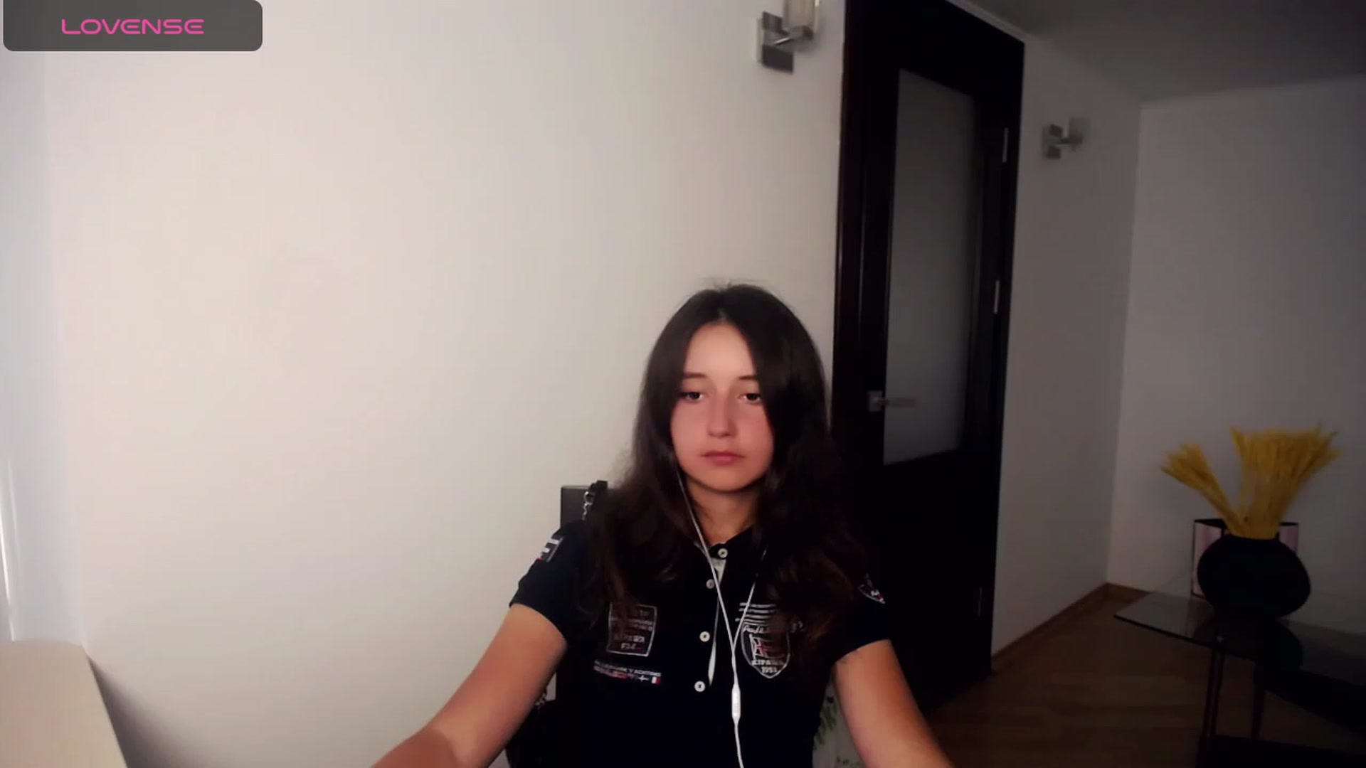 Gallery image thumbnail from KiraSupreme's myfreecams stream on, 09/18/2023, 15:34 image 11 of 20