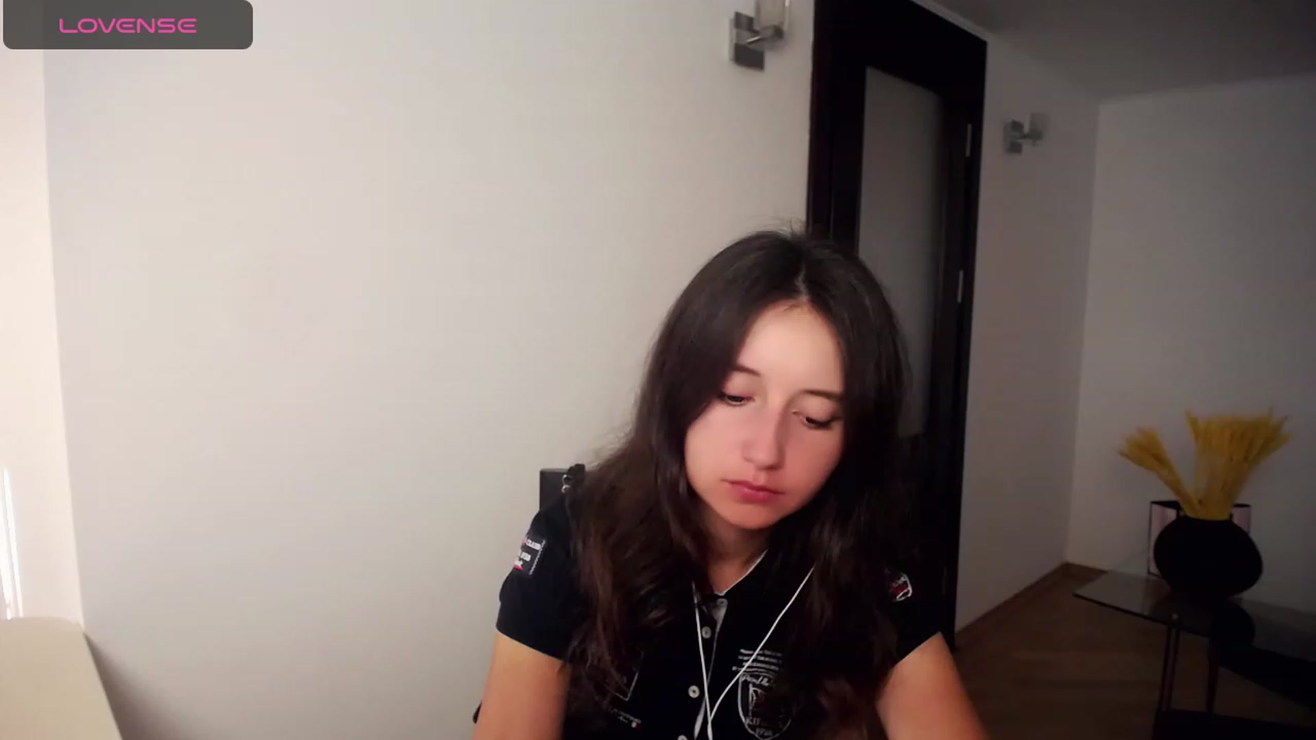 Gallery image thumbnail from KiraSupreme's myfreecams stream on, 09/18/2023, 15:34 image 1 of 20