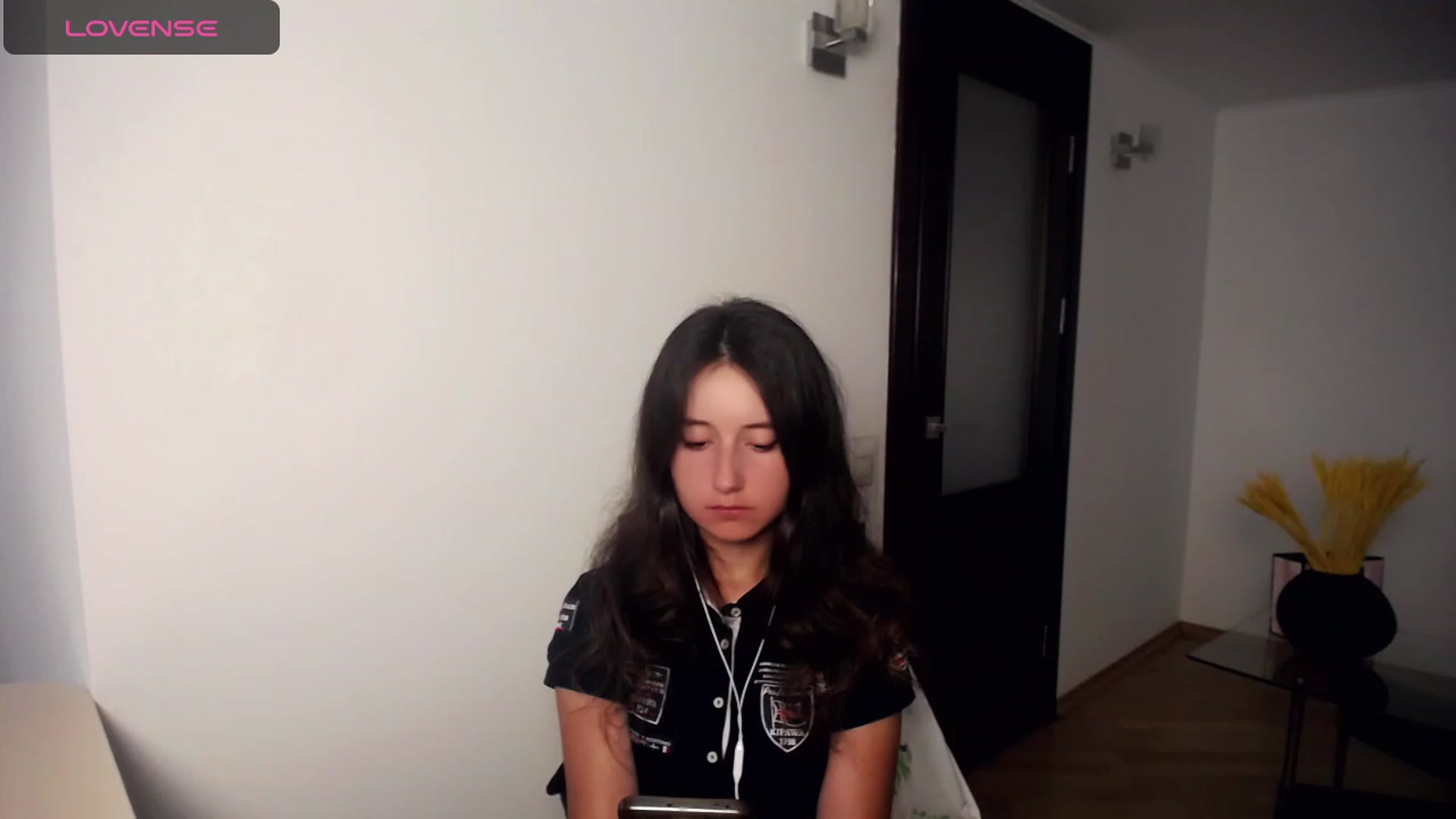 Gallery image thumbnail from KiraSupreme's myfreecams stream on, 09/18/2023, 15:52 image 13 of 20
