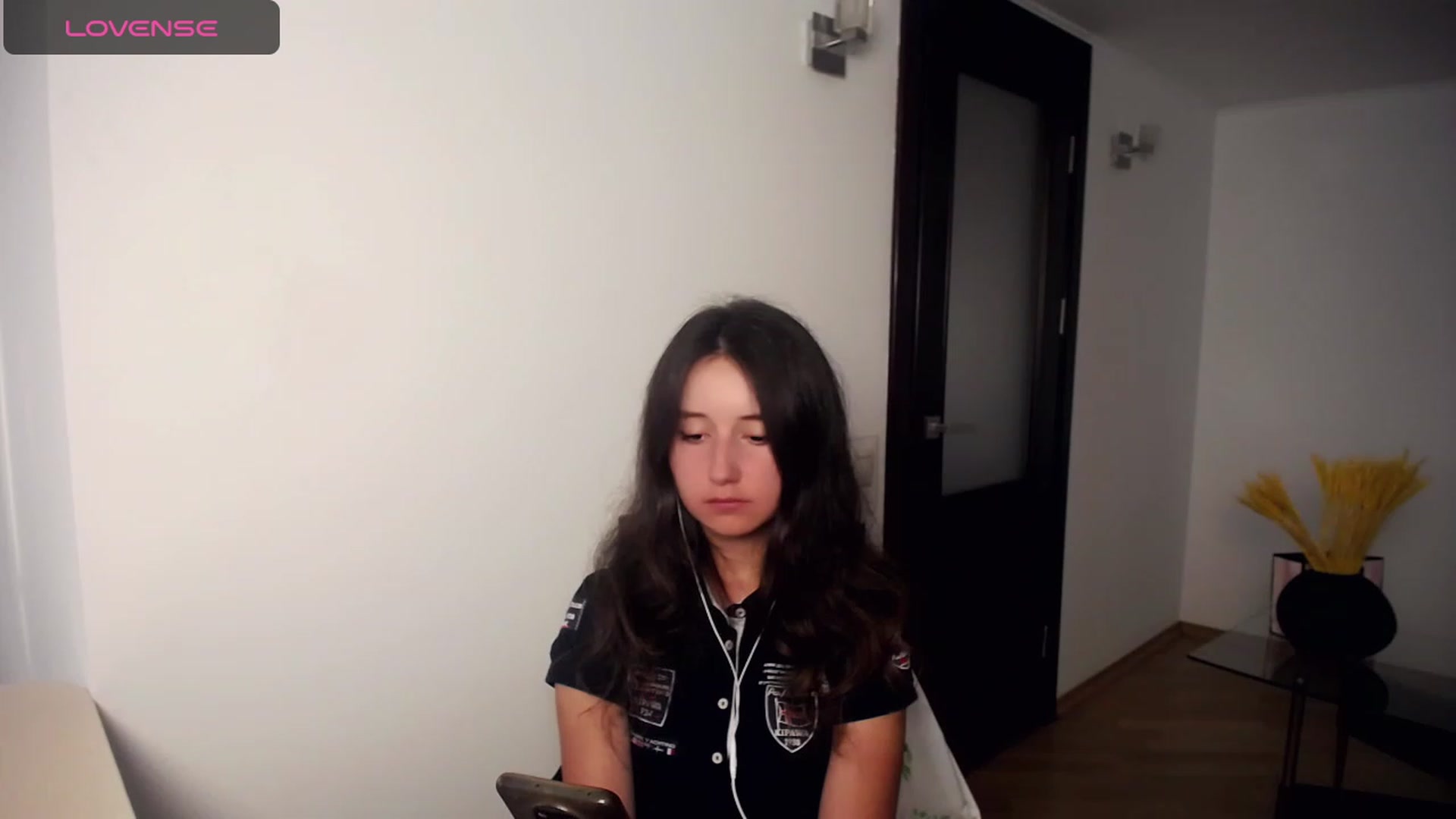 Gallery image thumbnail from KiraSupreme's myfreecams stream on, 09/18/2023, 15:52 image 5 of 20