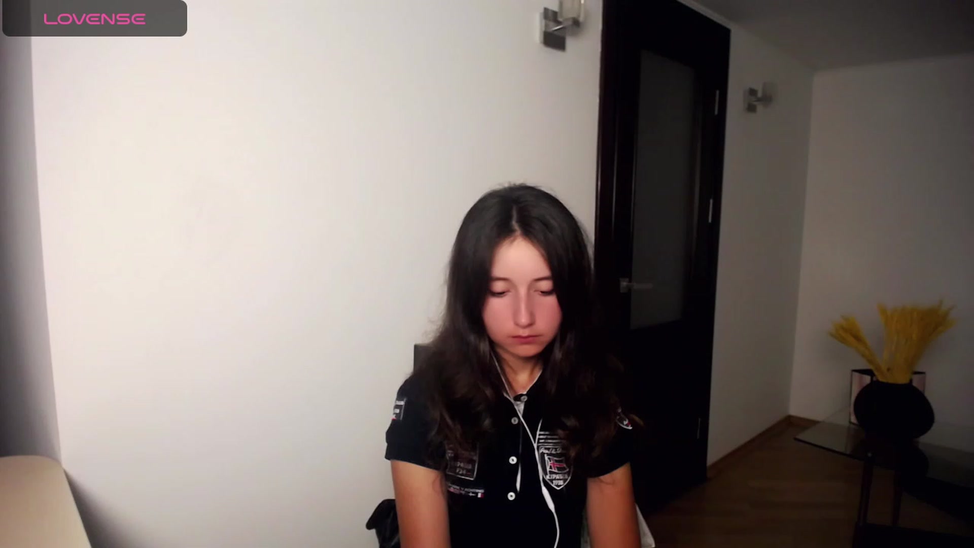 Gallery image thumbnail from KiraSupreme's myfreecams stream on, 09/18/2023, 17:24 image 15 of 20