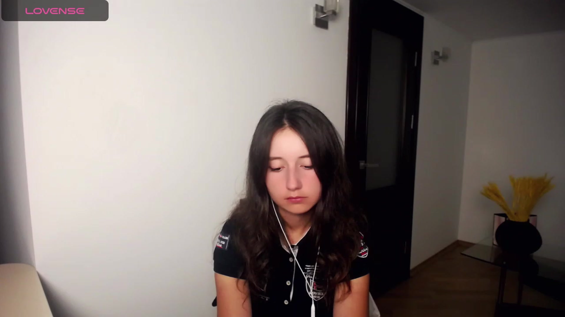 Gallery image thumbnail from KiraSupreme's myfreecams stream on, 09/18/2023, 17:24 image 20 of 20