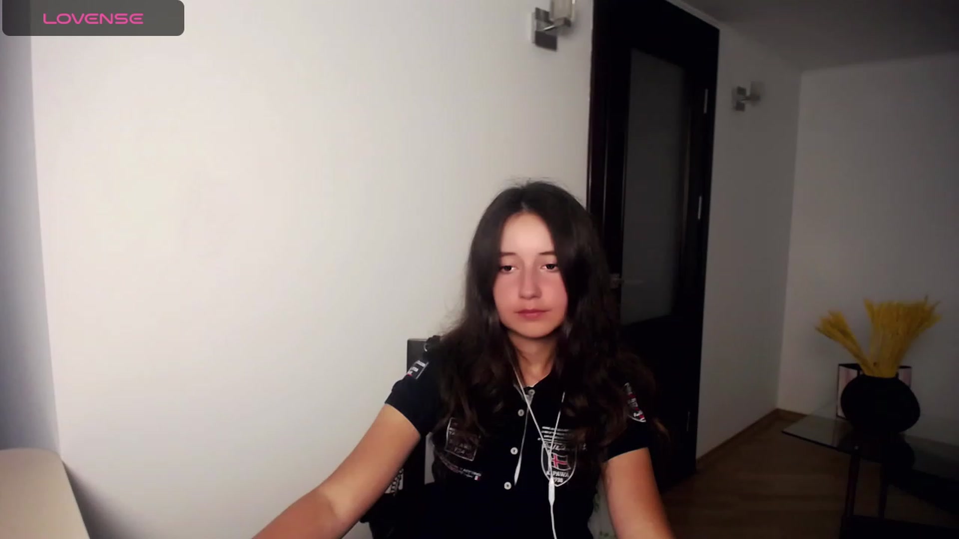 Gallery image thumbnail from KiraSupreme's myfreecams stream on, 09/18/2023, 17:24 image 2 of 20