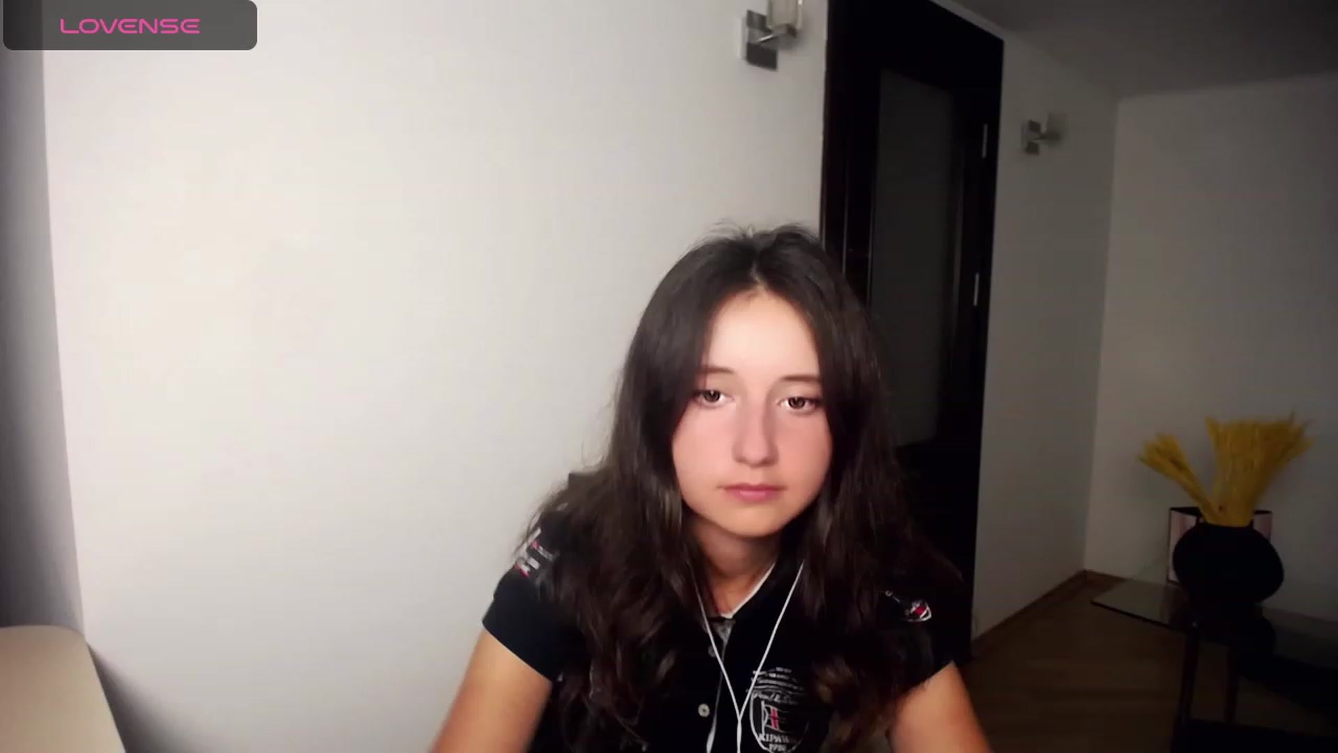 Gallery image thumbnail from KiraSupreme's myfreecams stream on, 09/18/2023, 17:24 image 18 of 20