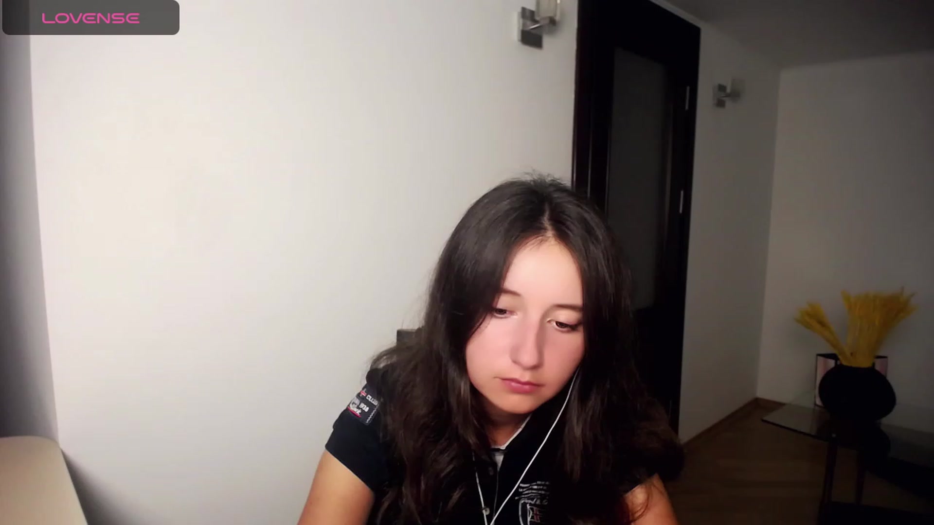 Gallery image thumbnail from KiraSupreme's myfreecams stream on, 09/18/2023, 17:24 image 16 of 20