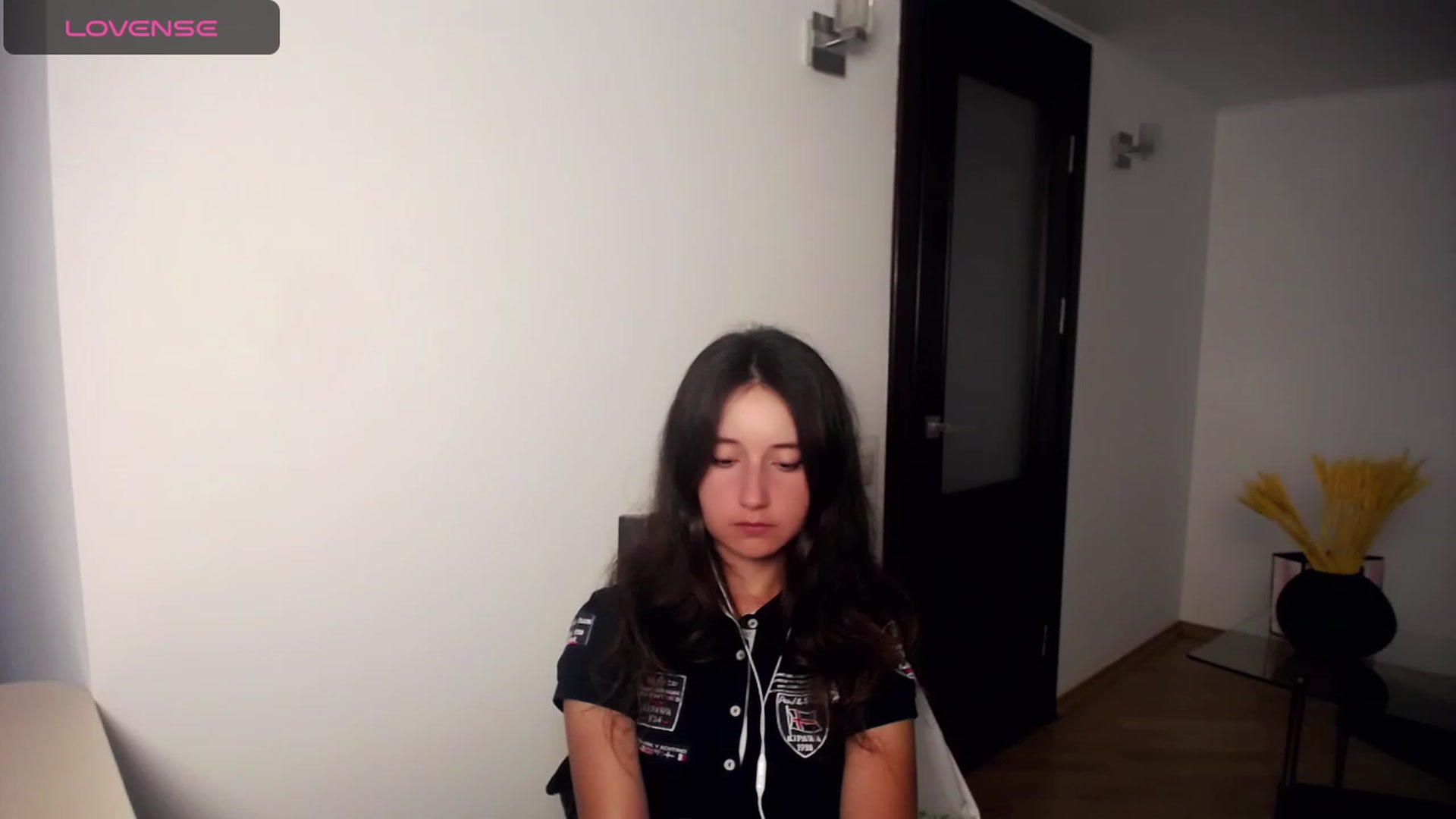 Gallery image thumbnail from KiraSupreme's myfreecams stream on, 09/18/2023, 17:24 image 1 of 20
