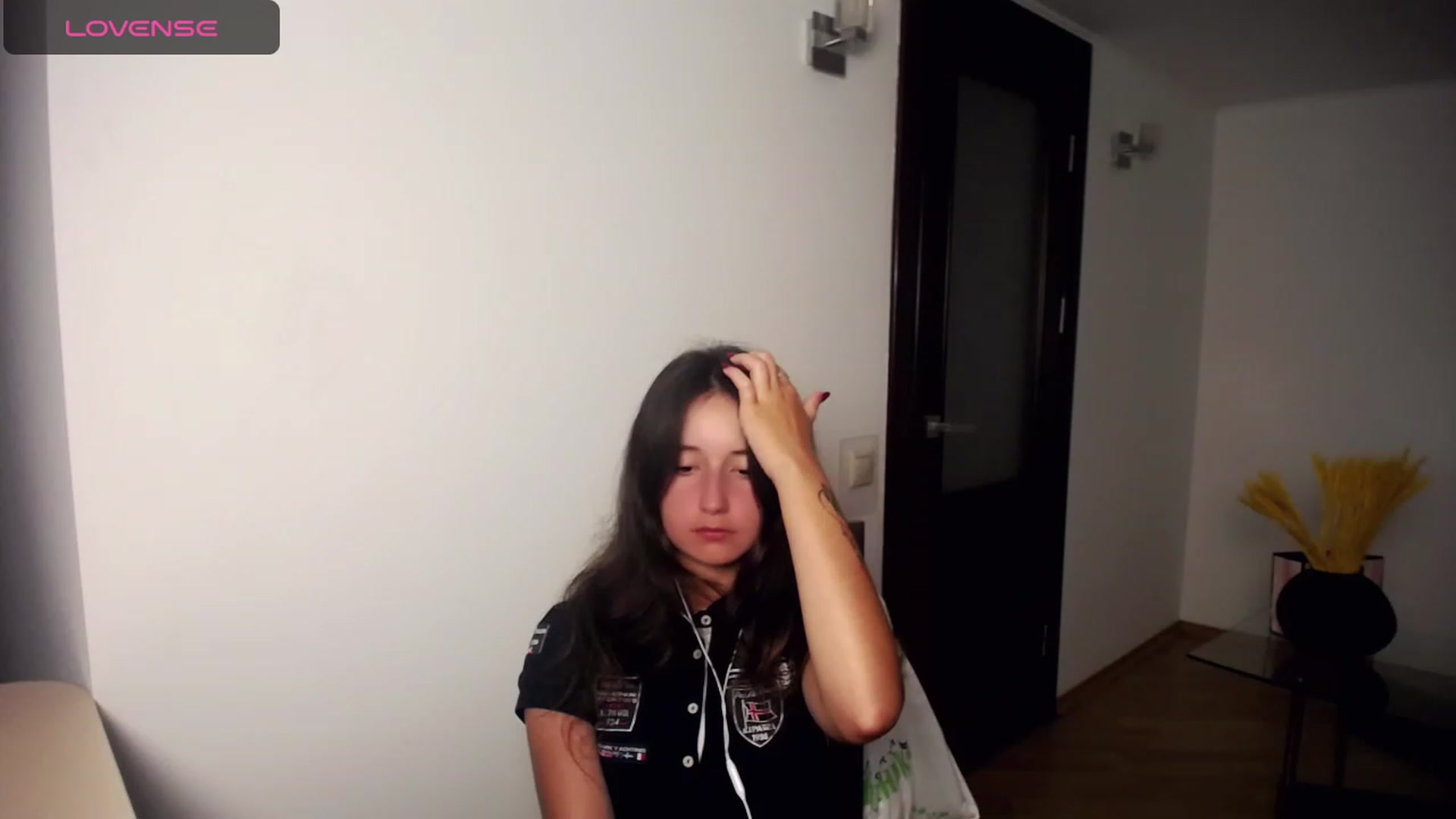 Gallery image thumbnail from KiraSupreme's myfreecams stream on, 09/18/2023, 17:24 image 10 of 20