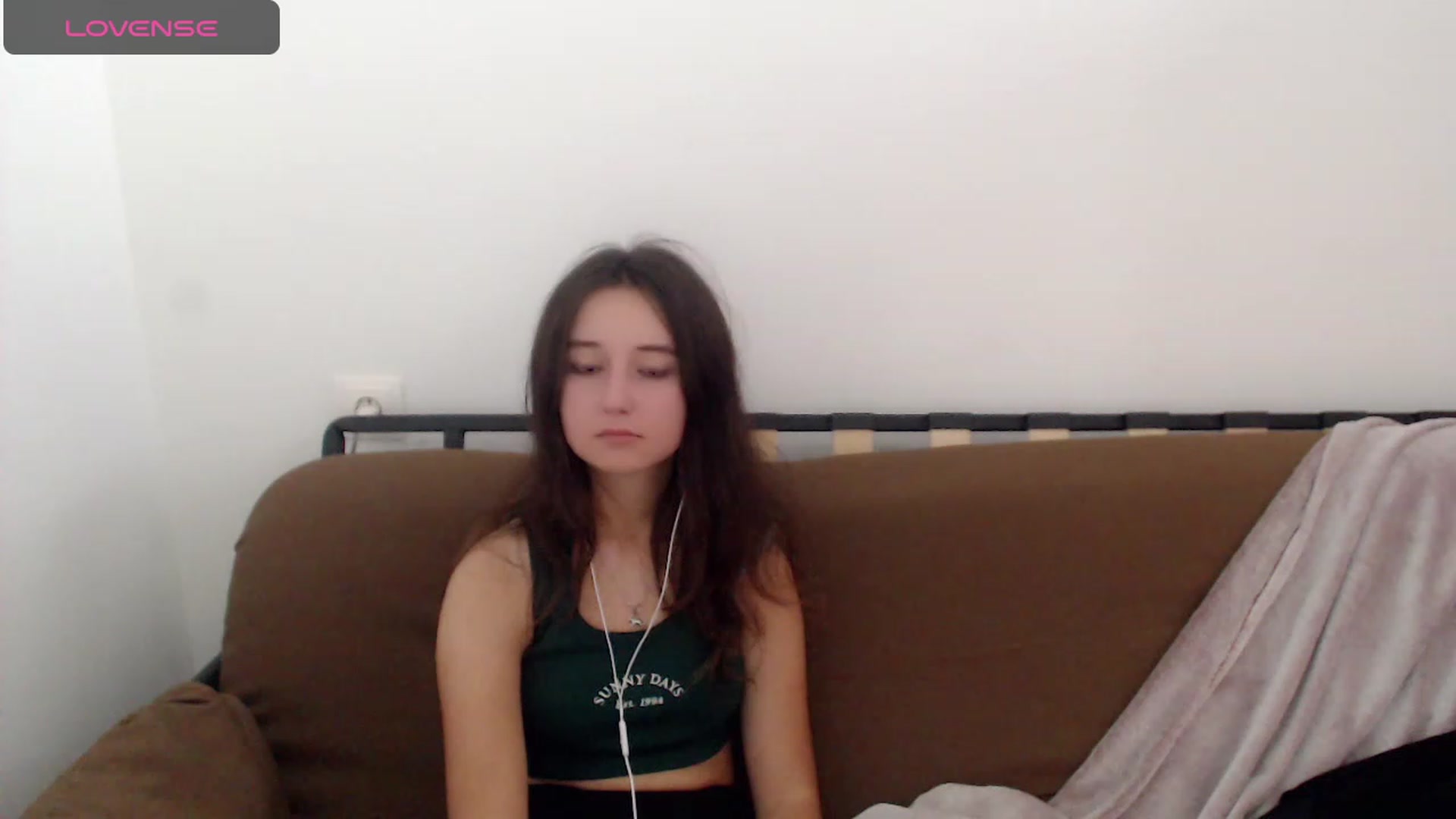 Gallery image thumbnail from KiraSupreme's myfreecams stream on, 10/16/2023, 14:29 image 17 of 20