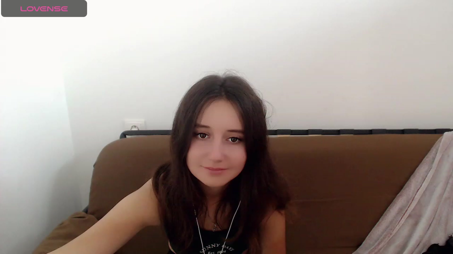 Gallery image thumbnail from KiraSupreme's myfreecams stream on, 10/16/2023, 14:51 image 4 of 20