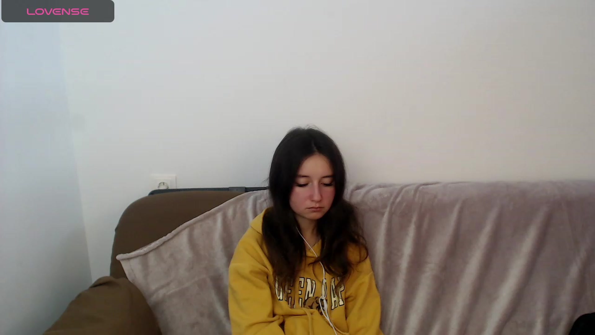 Gallery image thumbnail from KiraSupreme's myfreecams stream on, 10/17/2023, 13:38 image 2 of 20