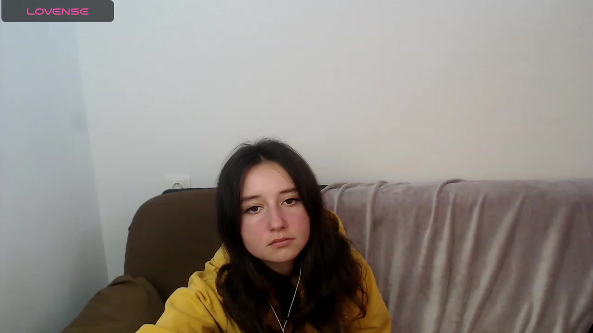Gallery image thumbnail from KiraSupreme's myfreecams stream on, 10/17/2023, 13:38 image 13 of 20