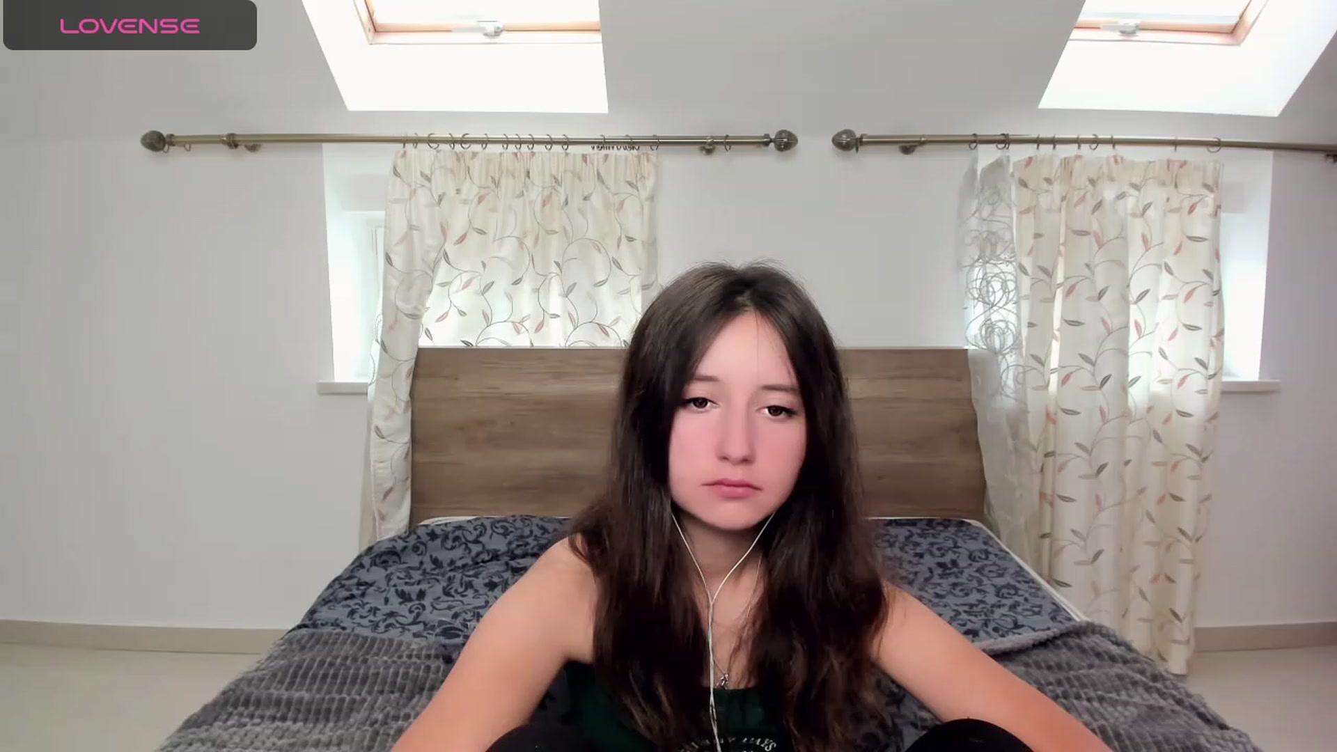 Gallery image thumbnail from KiraSupreme's myfreecams stream on, 10/19/2023, 09:53 image 20 of 20