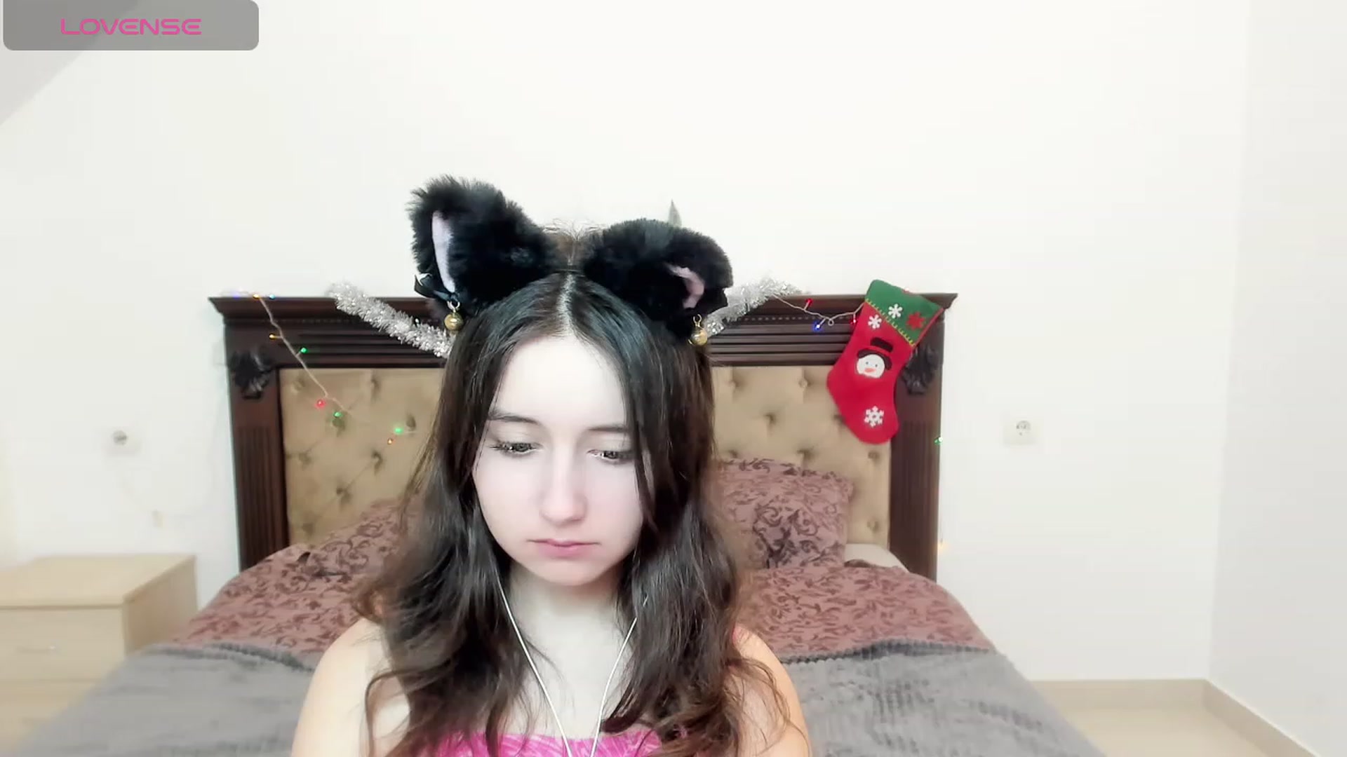 Gallery image thumbnail from KiraSupreme's myfreecams stream on, 12/25/2023, 18:45 image 6 of 20