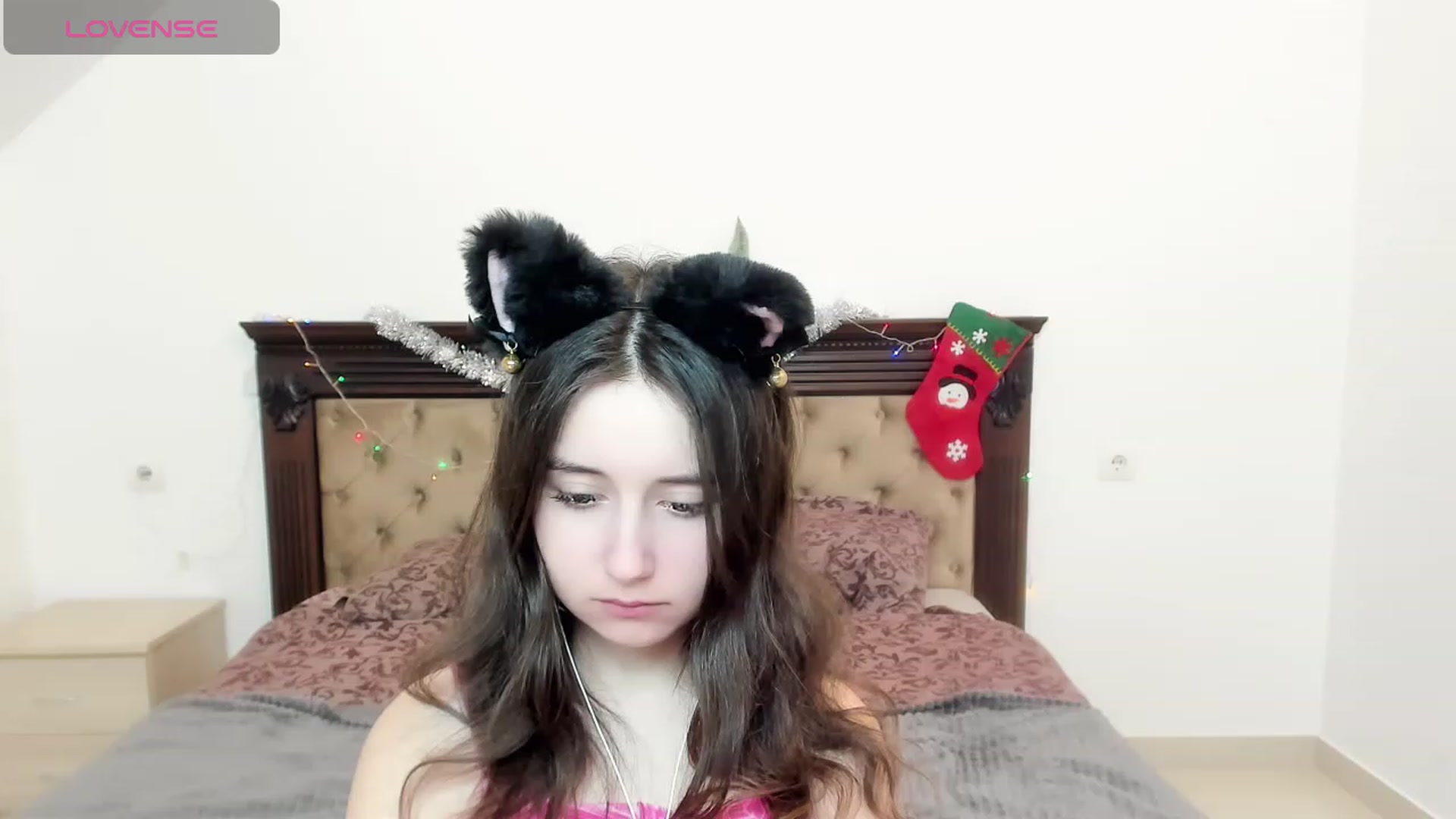 Gallery image thumbnail from KiraSupreme's myfreecams stream on, 12/25/2023, 18:45 image 18 of 20
