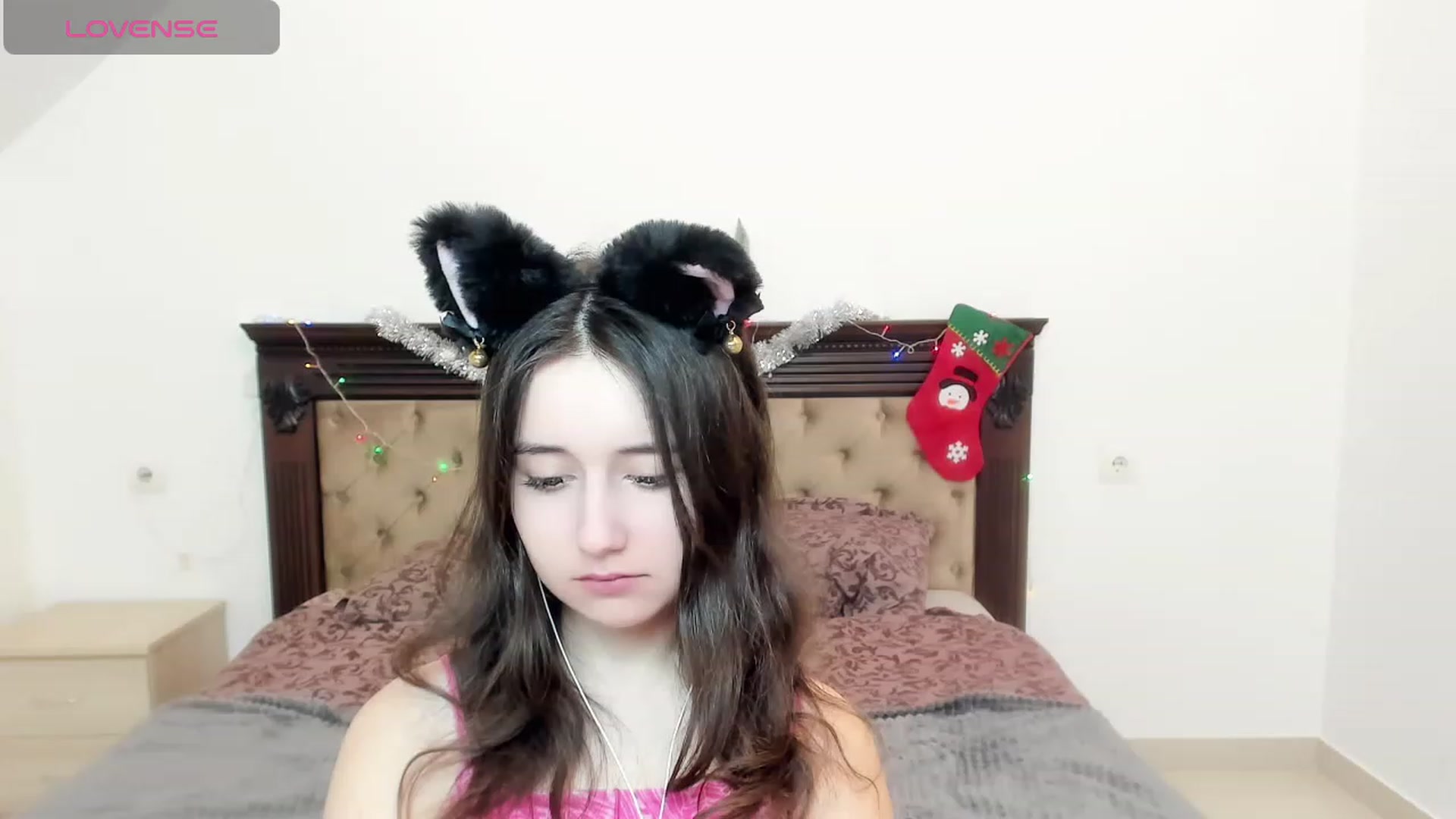 Gallery image thumbnail from KiraSupreme's myfreecams stream on, 12/25/2023, 18:45 image 10 of 20